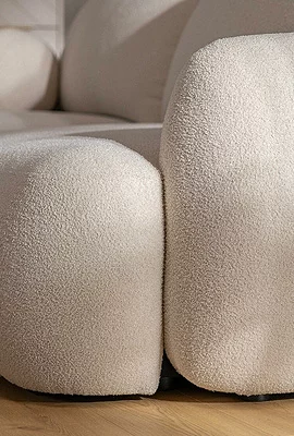 Категория Мебели с тапицерия boucle