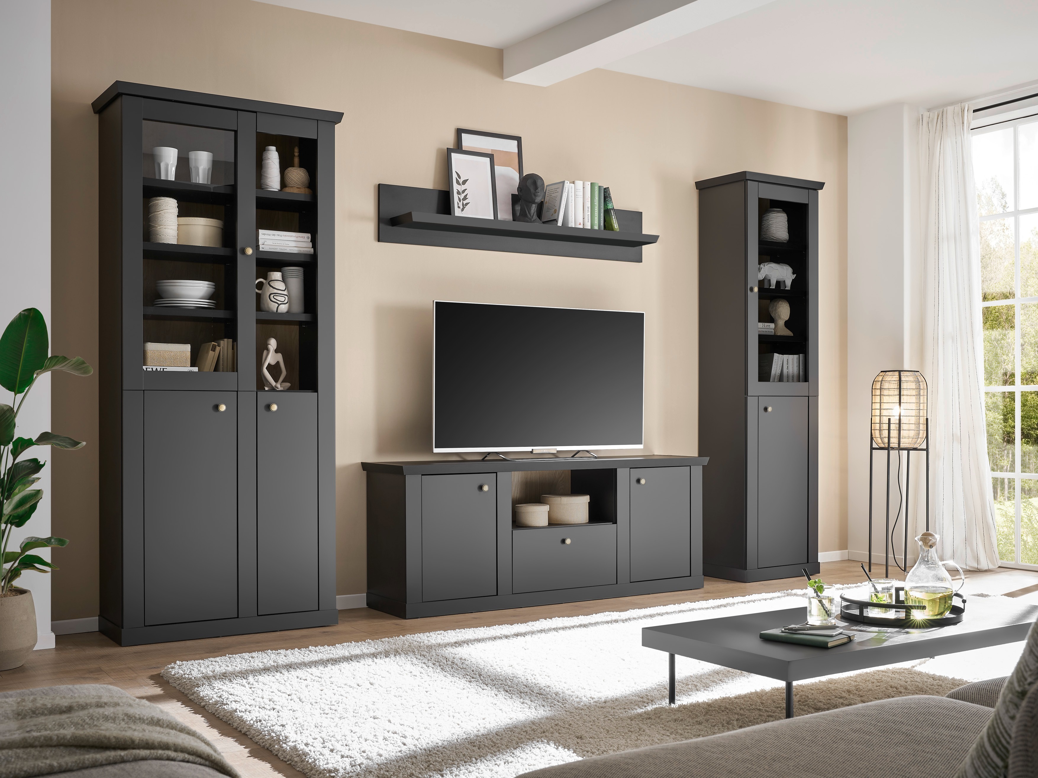 Колекция мебели Lirsero