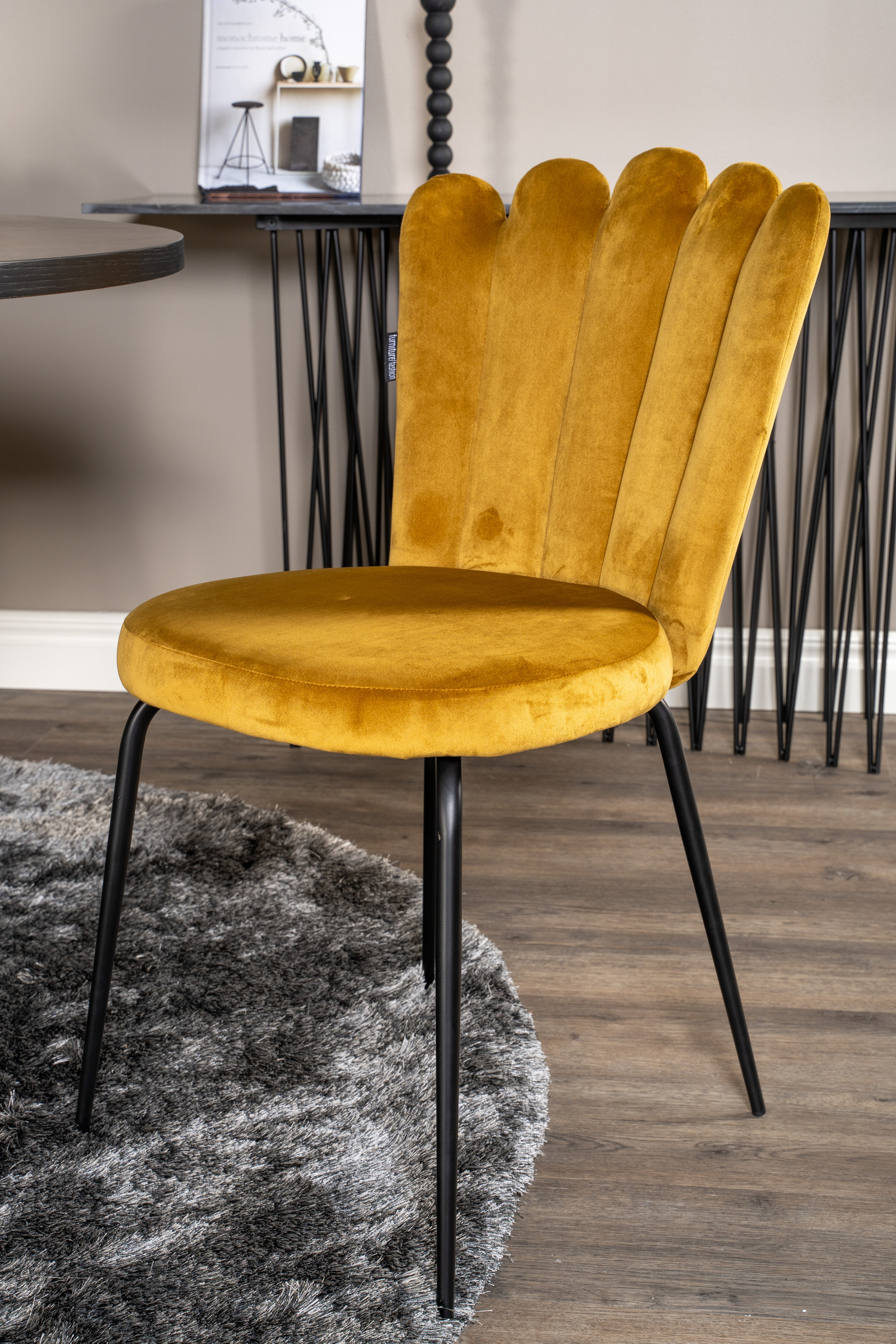 Маса и столове за трапезария Dallas 316 (Жълт + Черен)