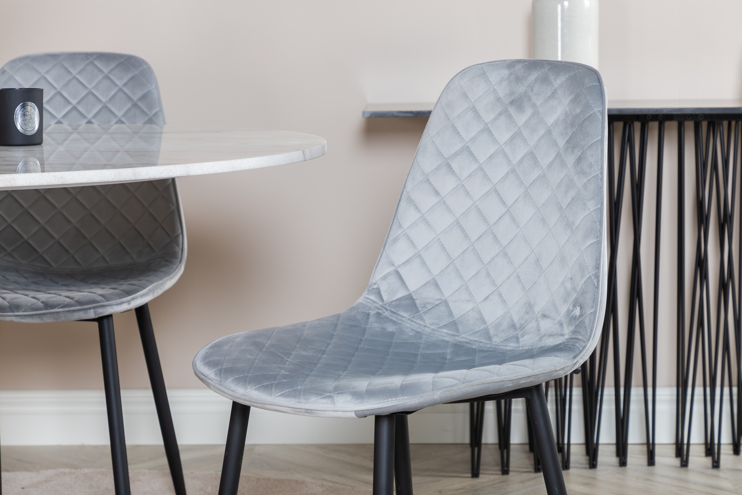 Маса и столове за трапезария Dallas 1302 (Сив + Черен)