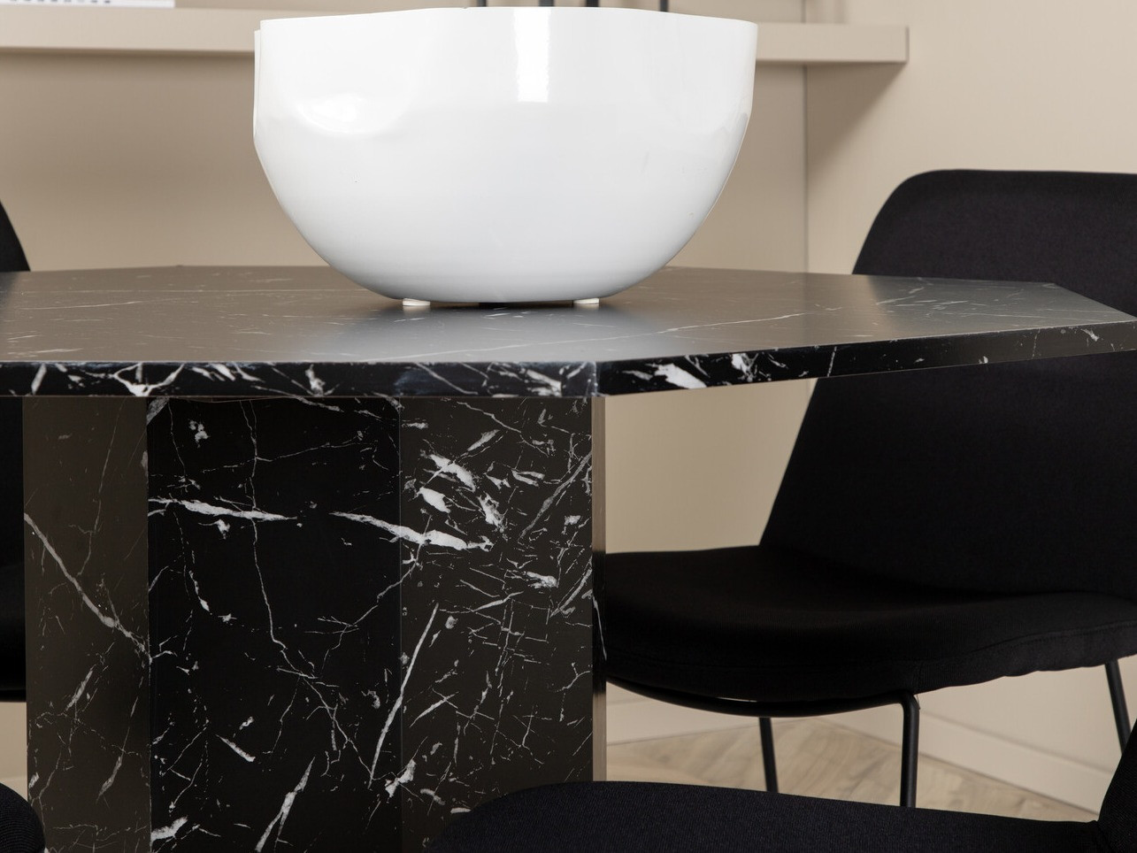 Маса и столове за трапезария Dallas 2607