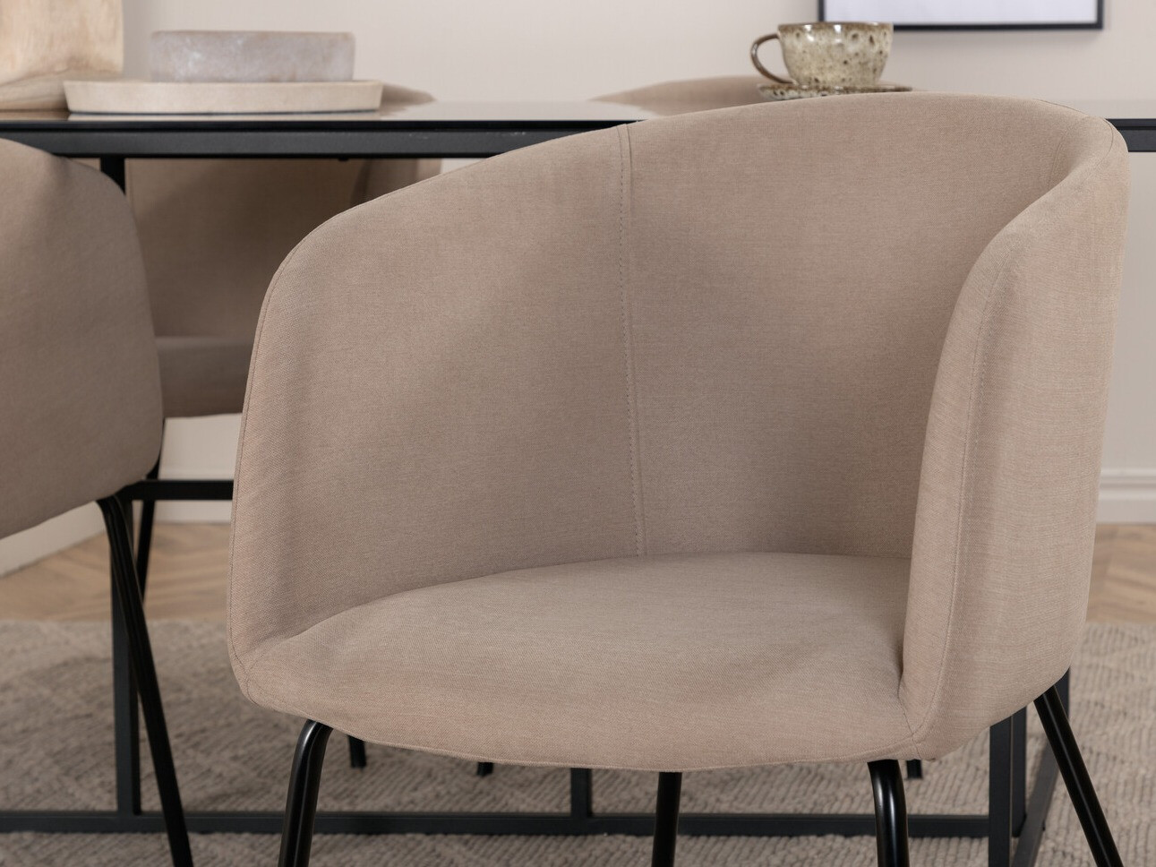 Маса и столове за трапезария Dallas 3044 (Сметана + Черен)