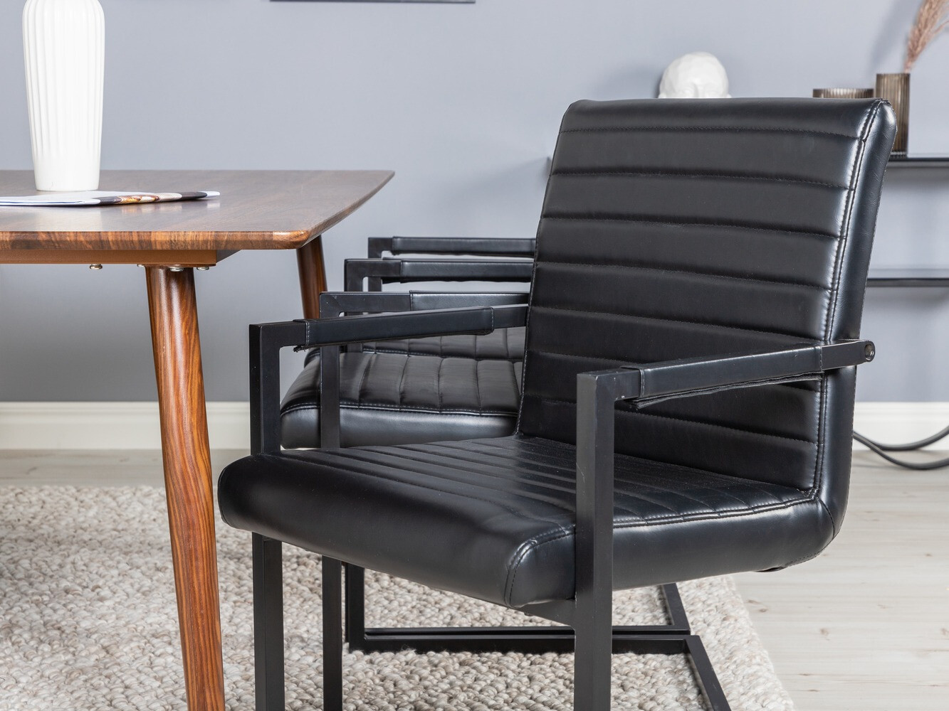 Маса и столове за трапезария Dallas 1884