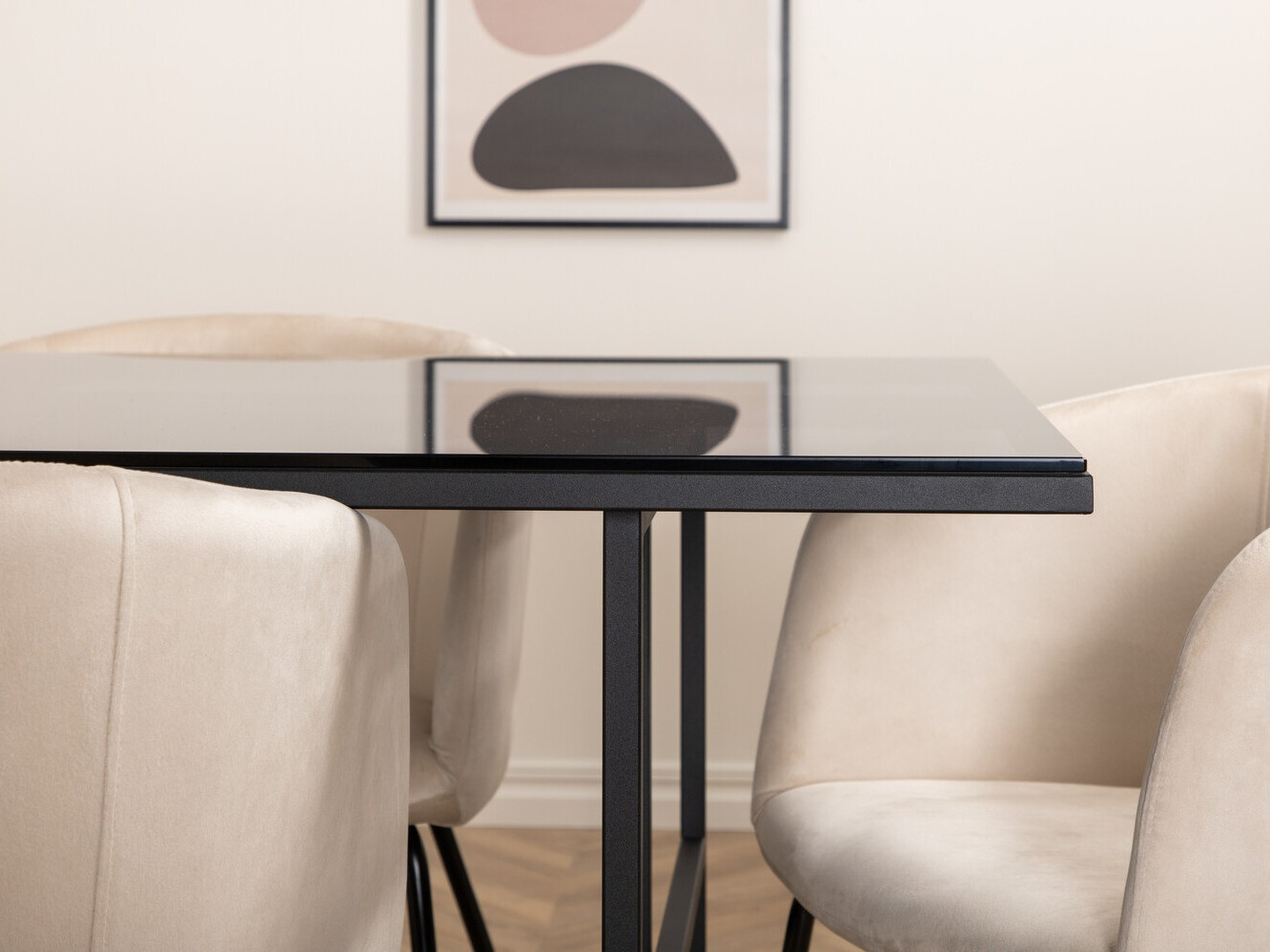 Маса и столове за трапезария Dallas 2639 (Бежов + Черен)