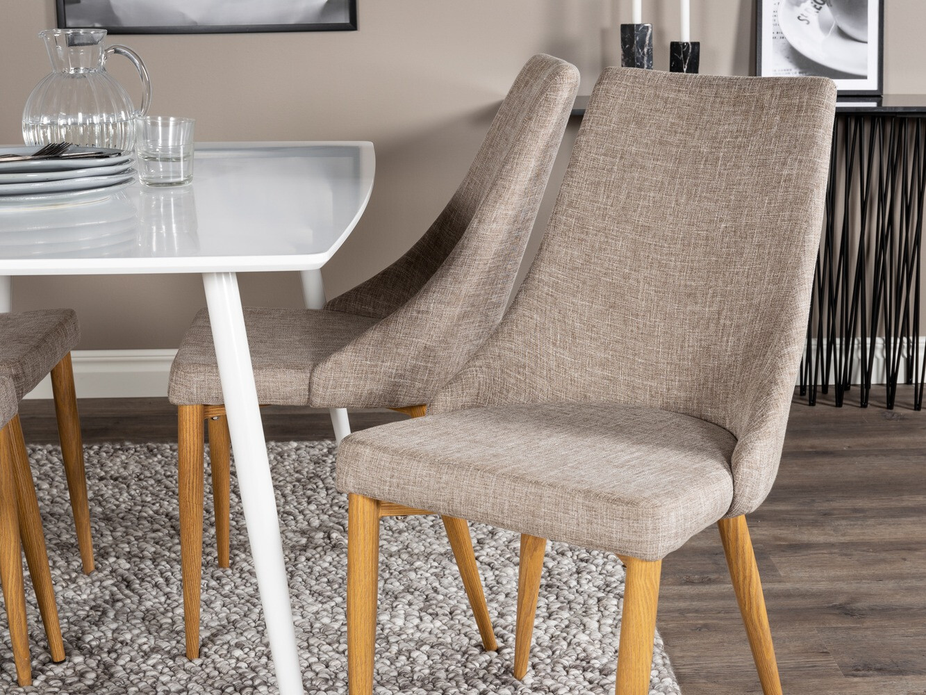 Маса и столове за трапезария Dallas 2025