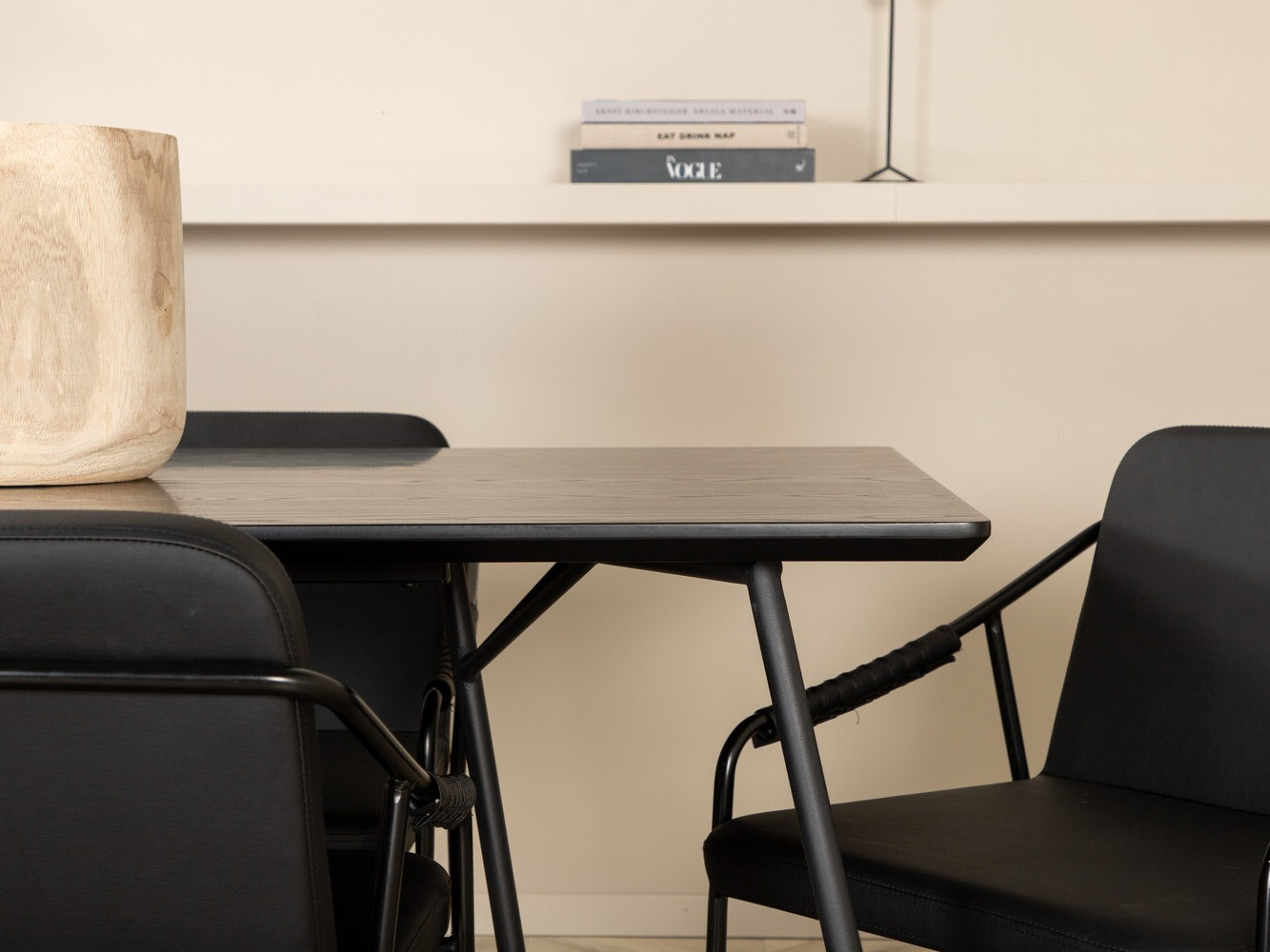 Маса и столове за трапезария Dallas 2720 (Черен)