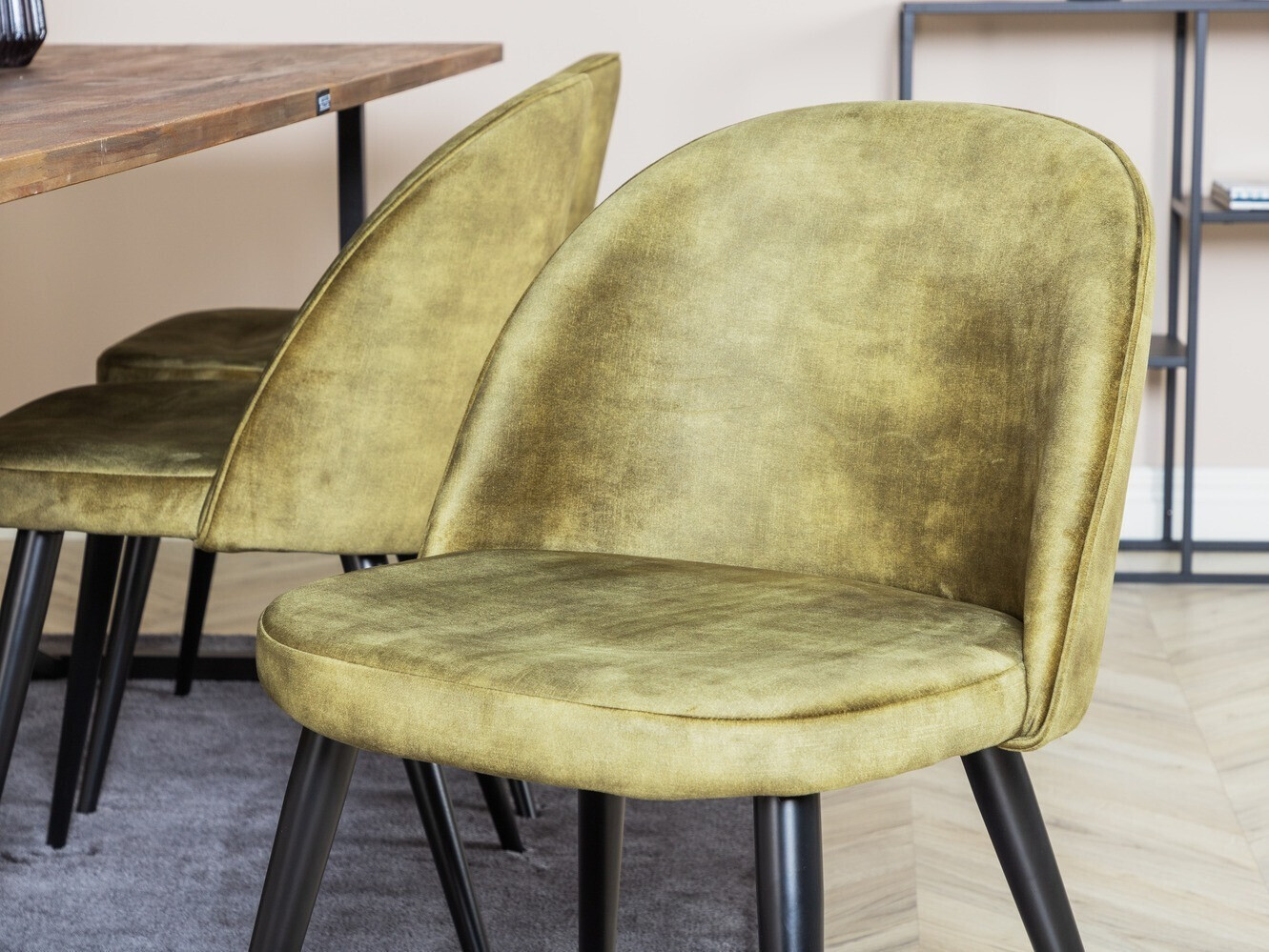 Маса и столове за трапезария Dallas 1598 (Пепеливо зелен)