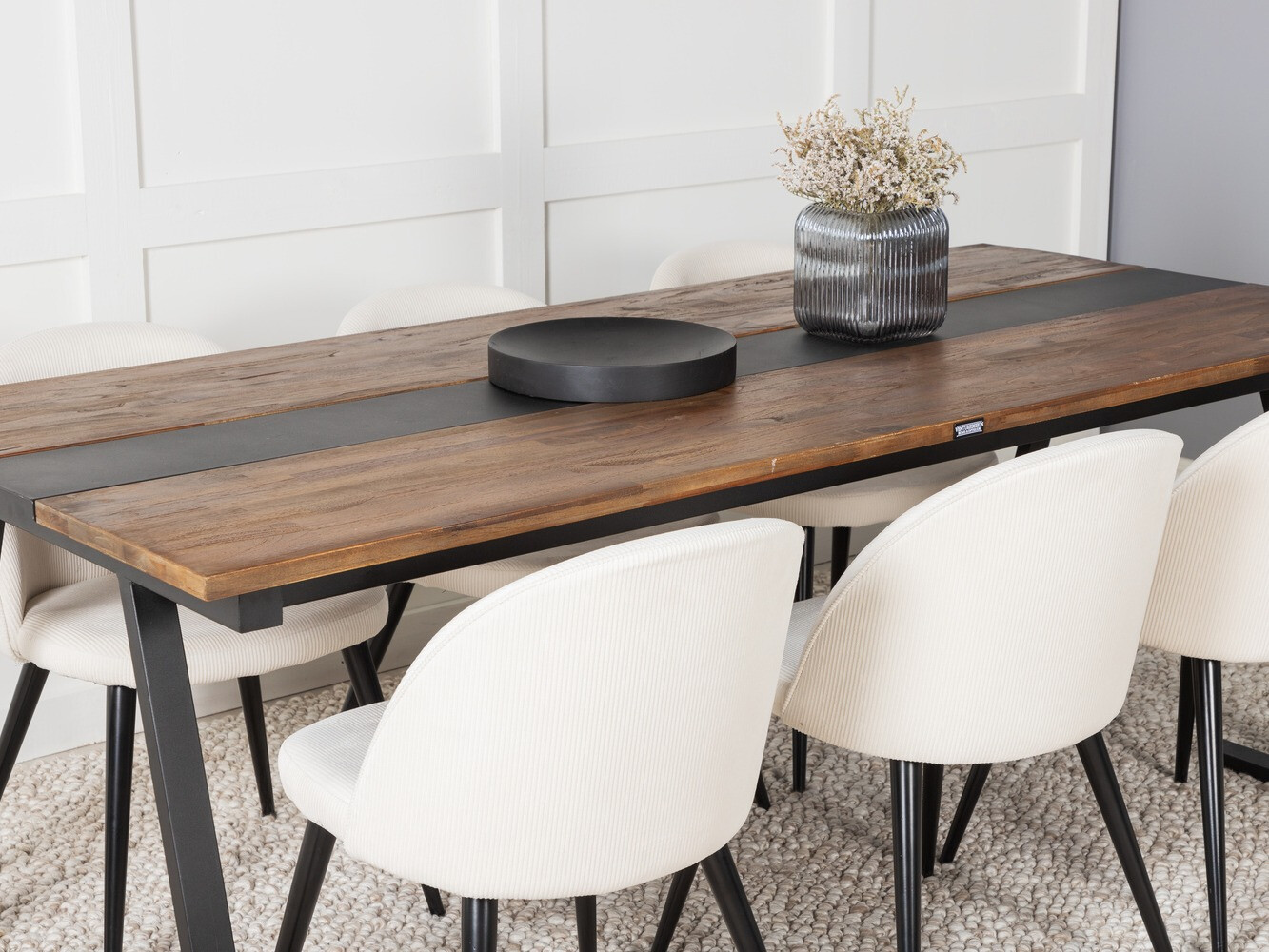 Маса и столове за трапезария Dallas 1945