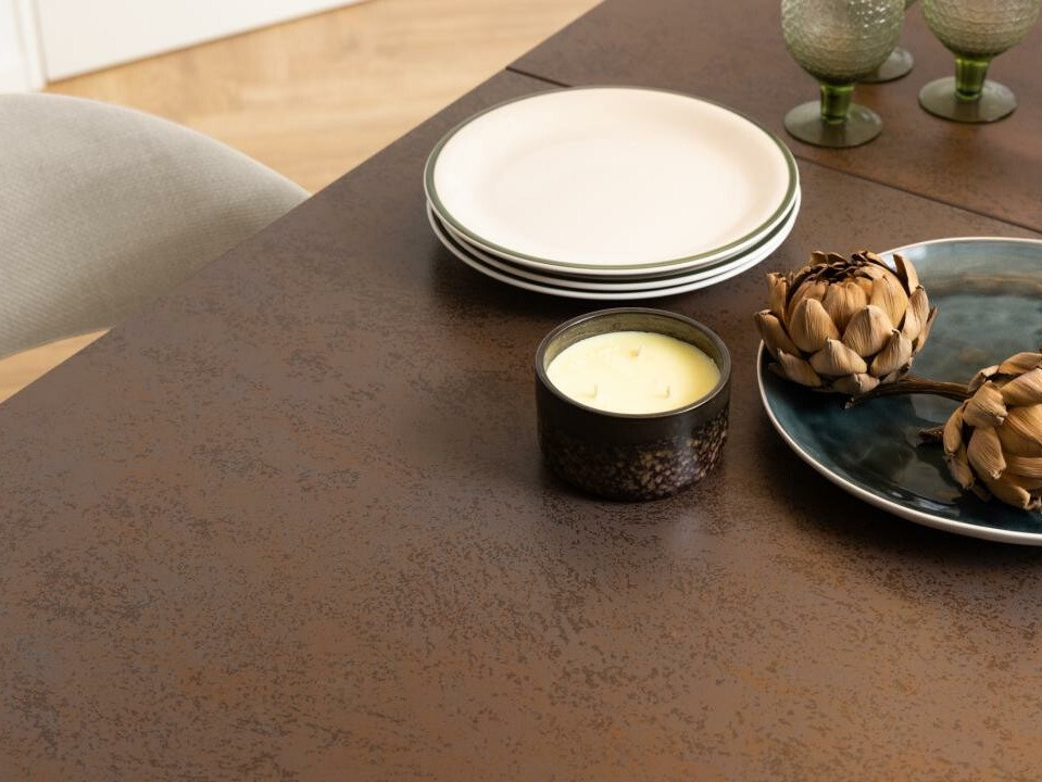 Маса Norsica 685 (Черен + Кафяв)