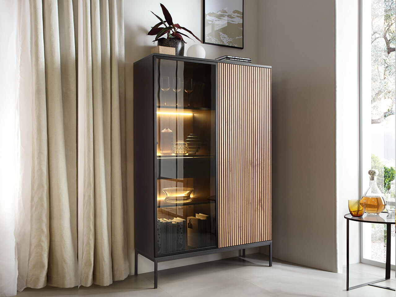 Етажерка Soferi 112 (Черен + Дъб уотан)