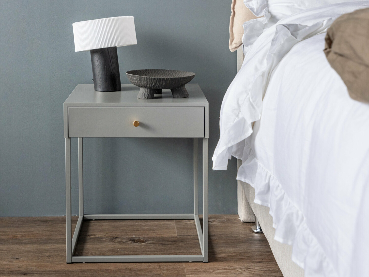 Нощно шкафче Evasevu 104 (Светло сив)