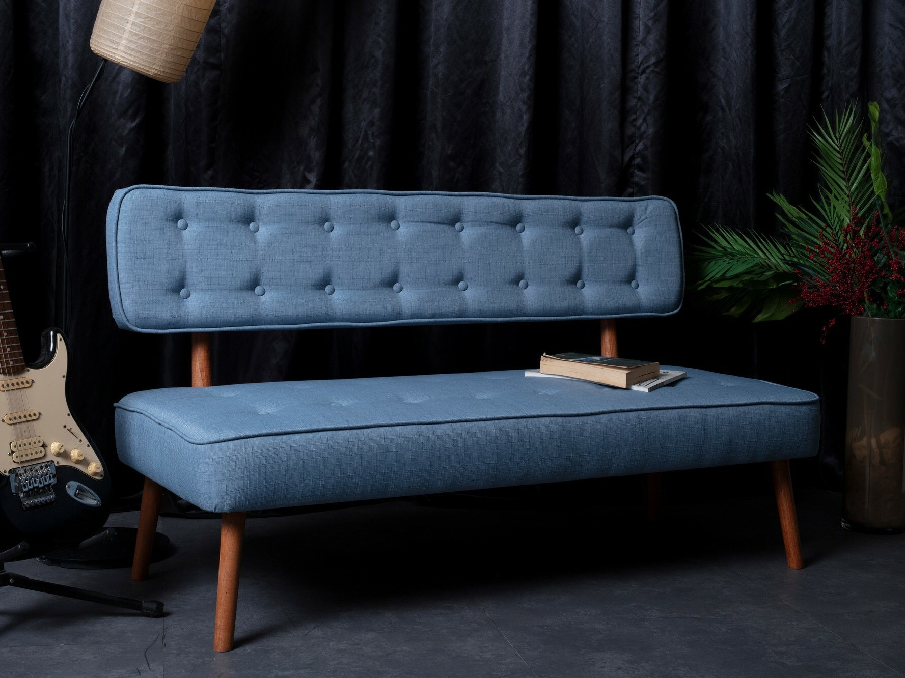 Тапицирана пейка Altadena 352 (Светлосиньо)