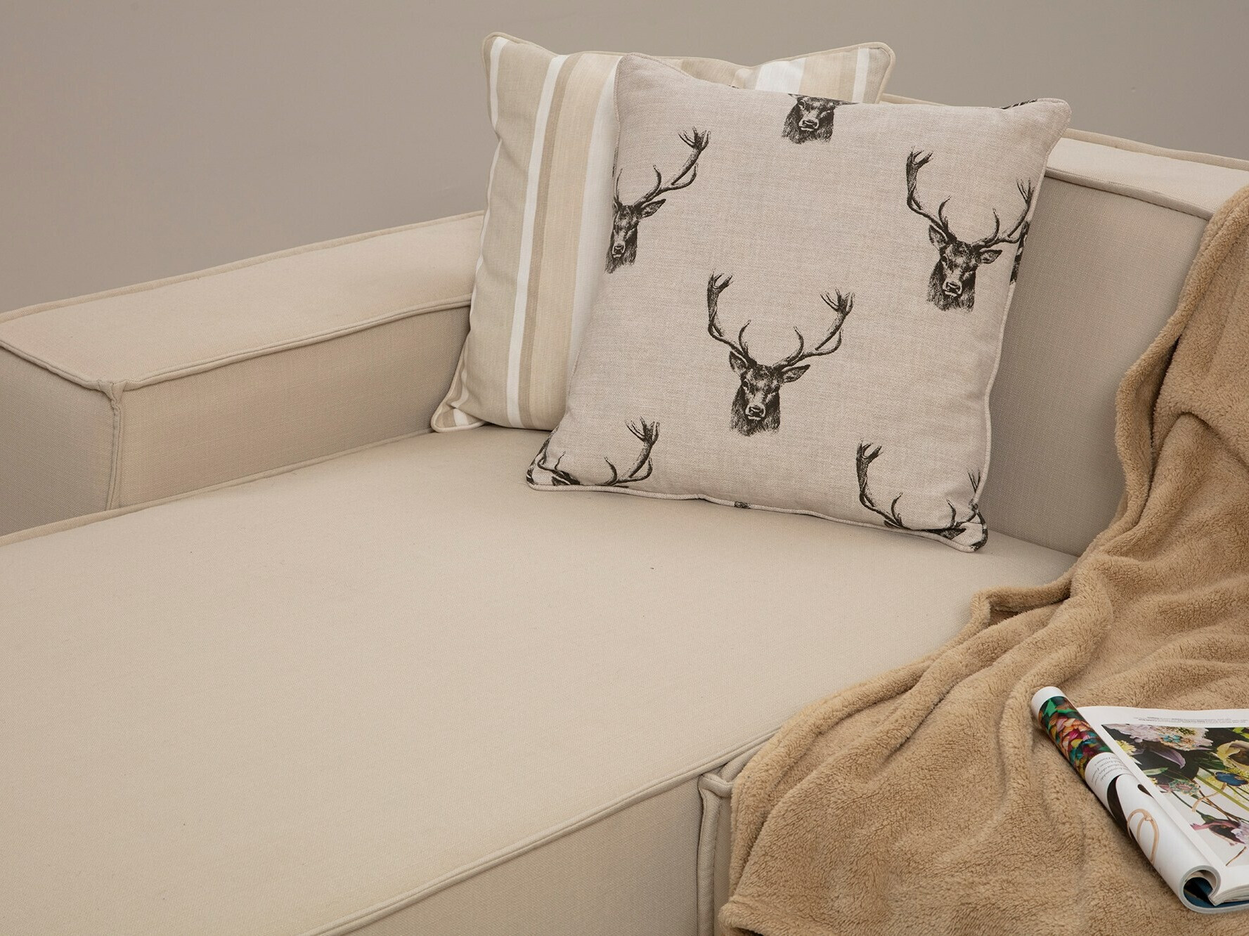 Ъглов диван Ferliva 106