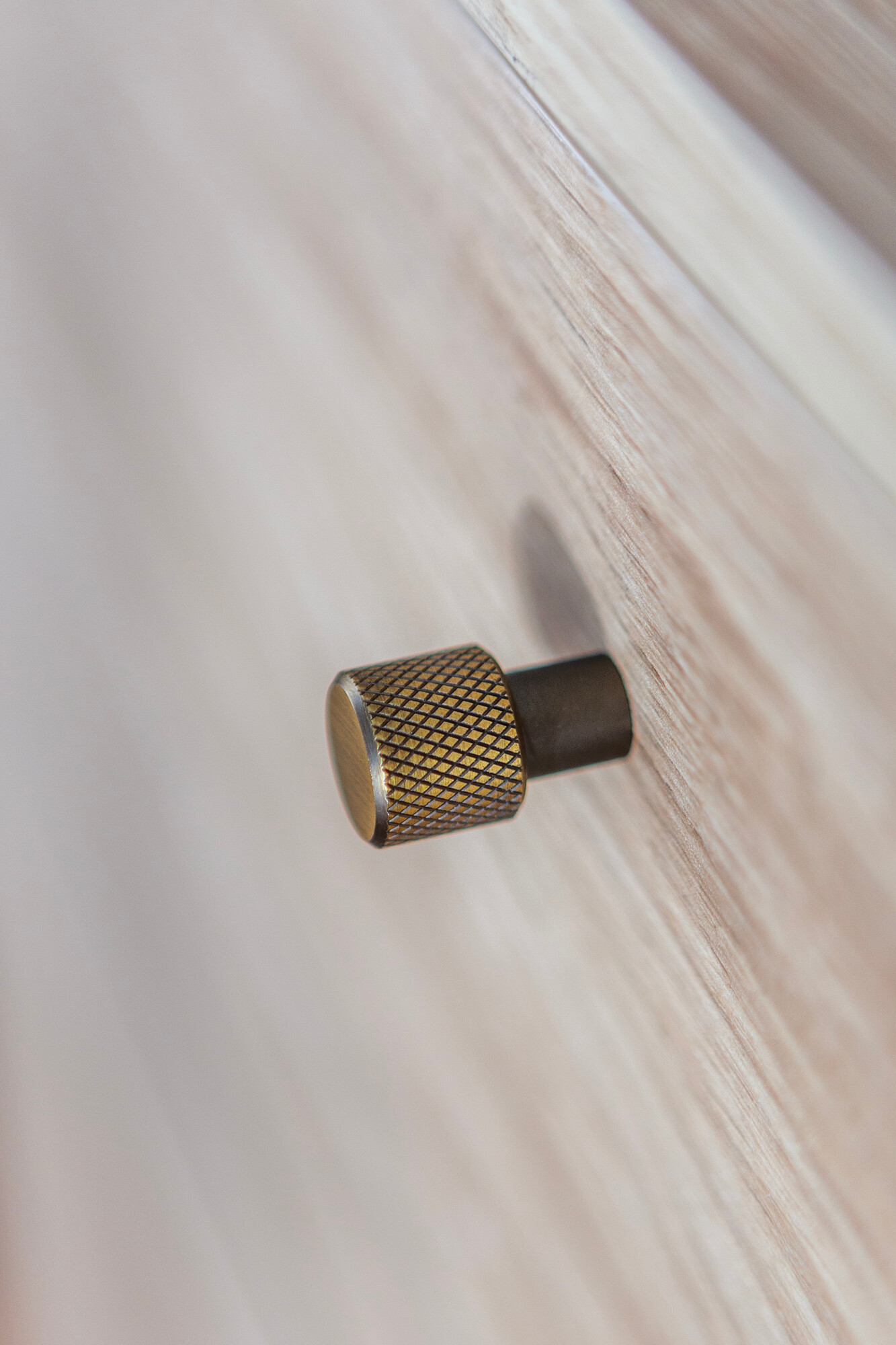 Нощно шкафче Salviri 104