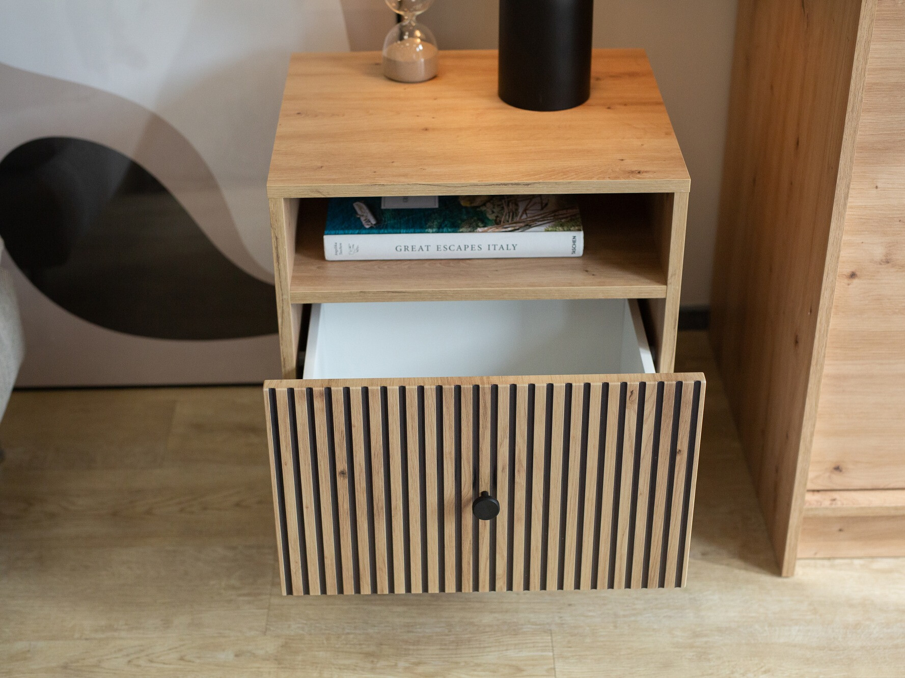 Нощно шкафче Beltivi 106