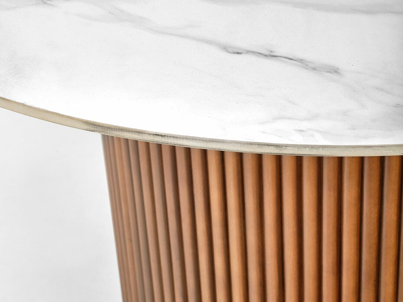 Маса Houston Mundus