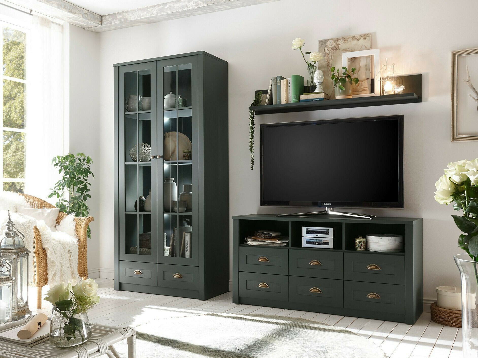 Комплект за хол Evalira 115