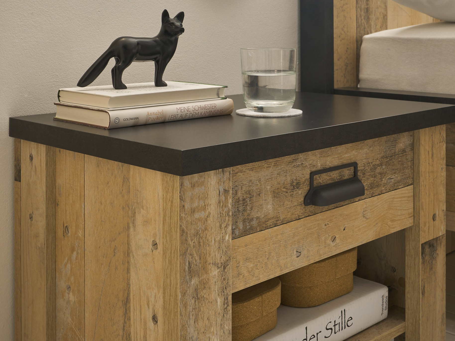 Нощно шкафче Cirtale 104 (Отлежало дърво + Антрацит)