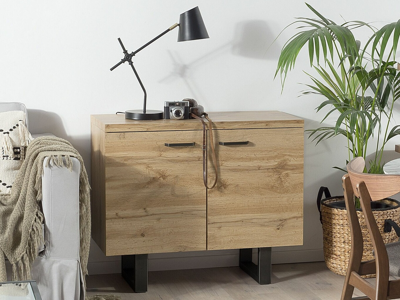 Шкаф Berwyn 502 (Ярък дърво)