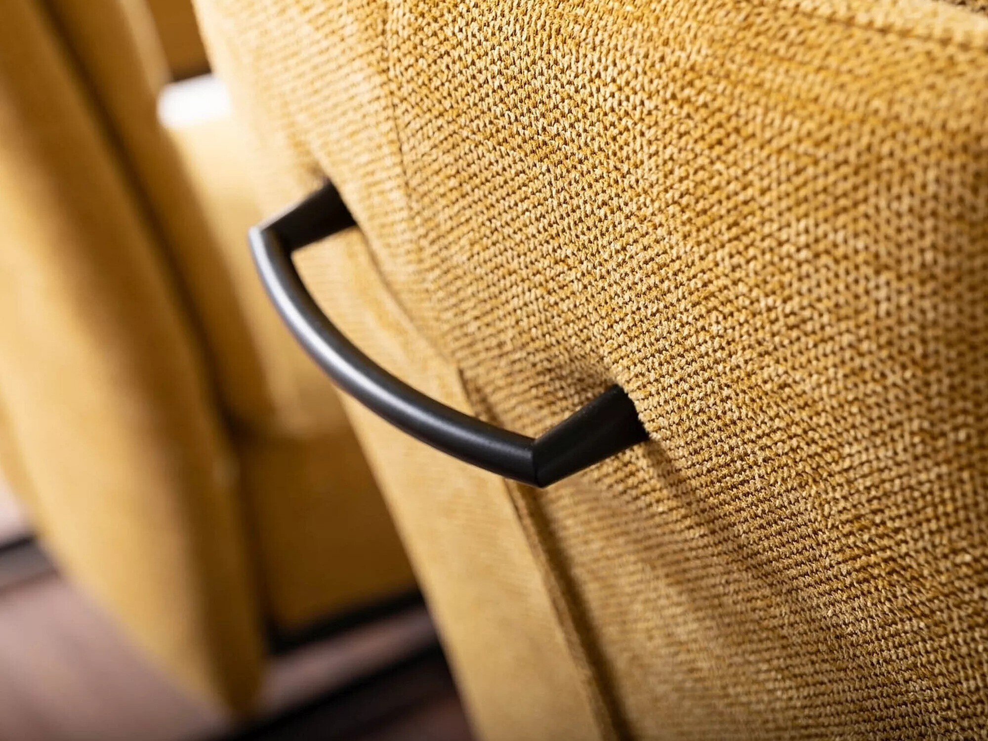 Стол Detroit 294 (Жълт)