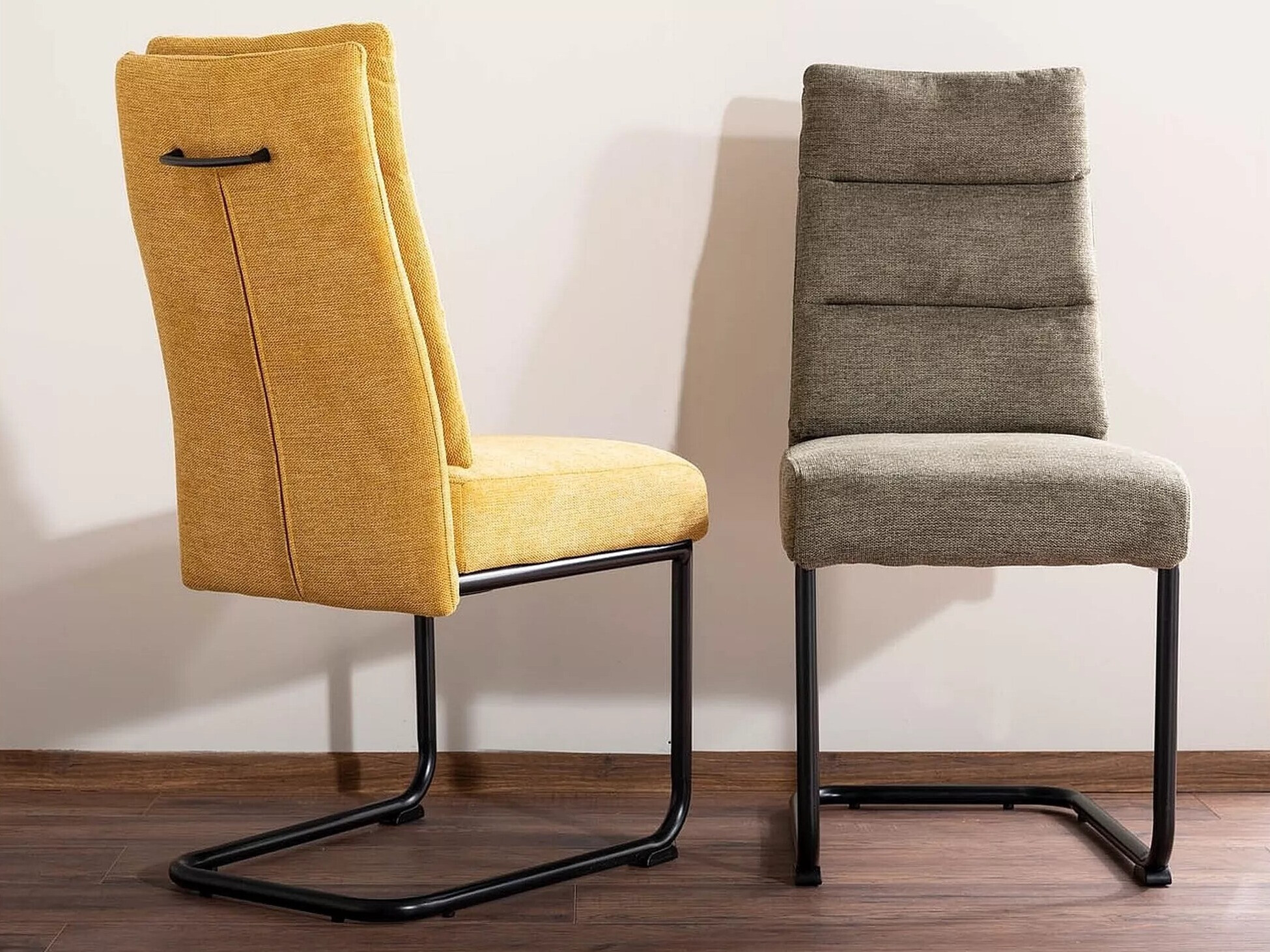 Стол Detroit 294 (Жълт)