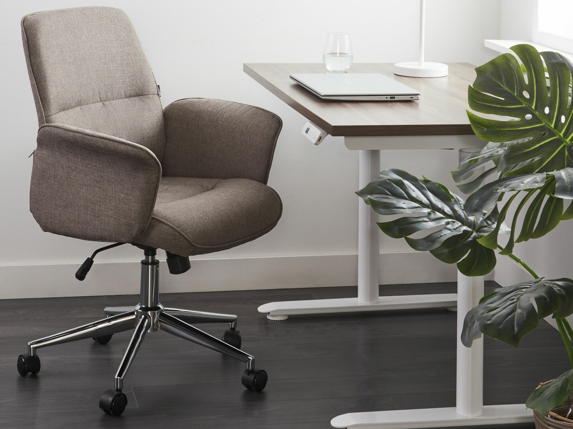 Офис стол Berwyn 2023 (Кафяв)