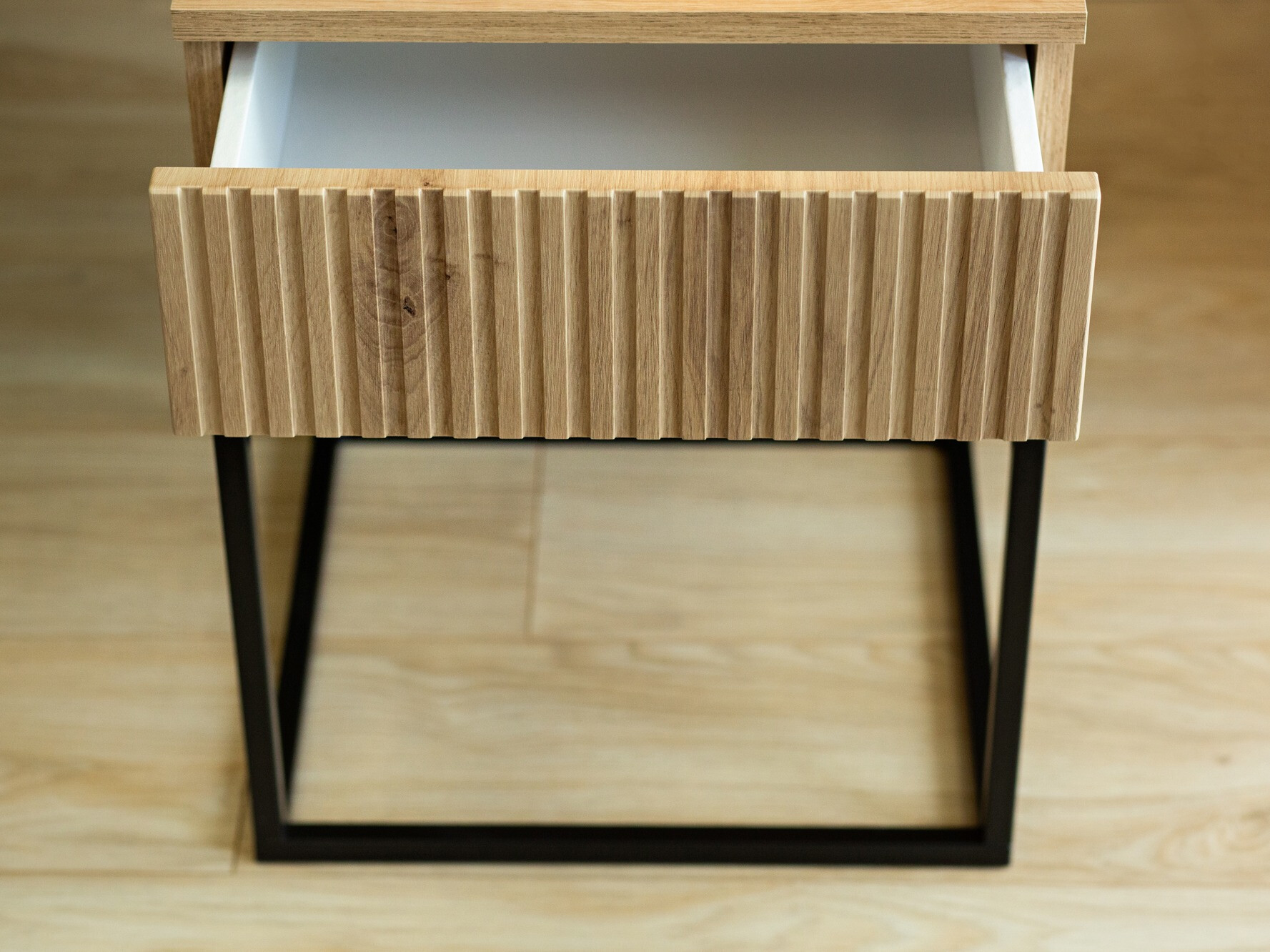 Нощно шкафче Bristol 189 (Artisan дъб)