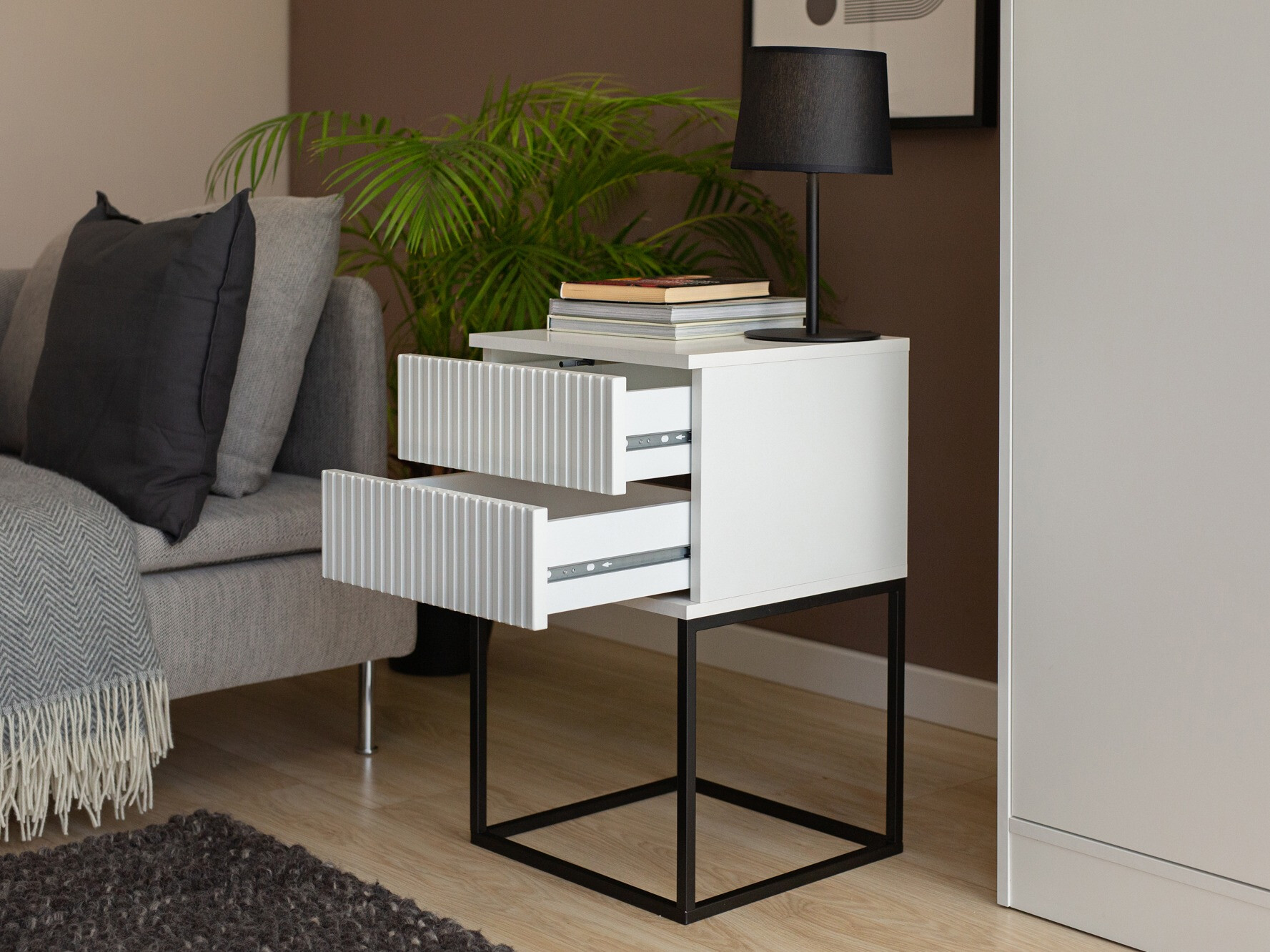 Нощно шкафче Bristol 195 (Бял)