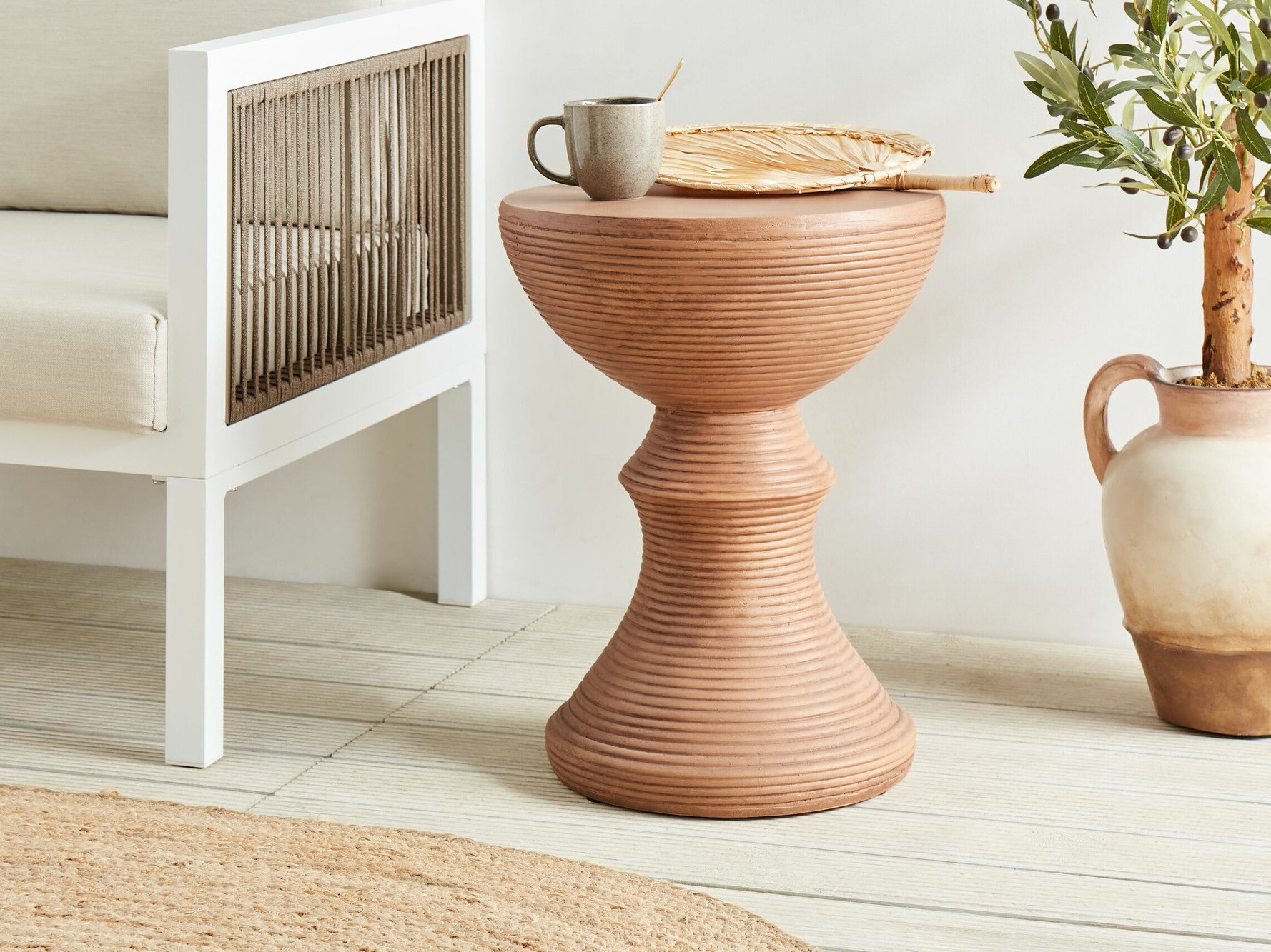 Помощна масичка Berwyn 2156