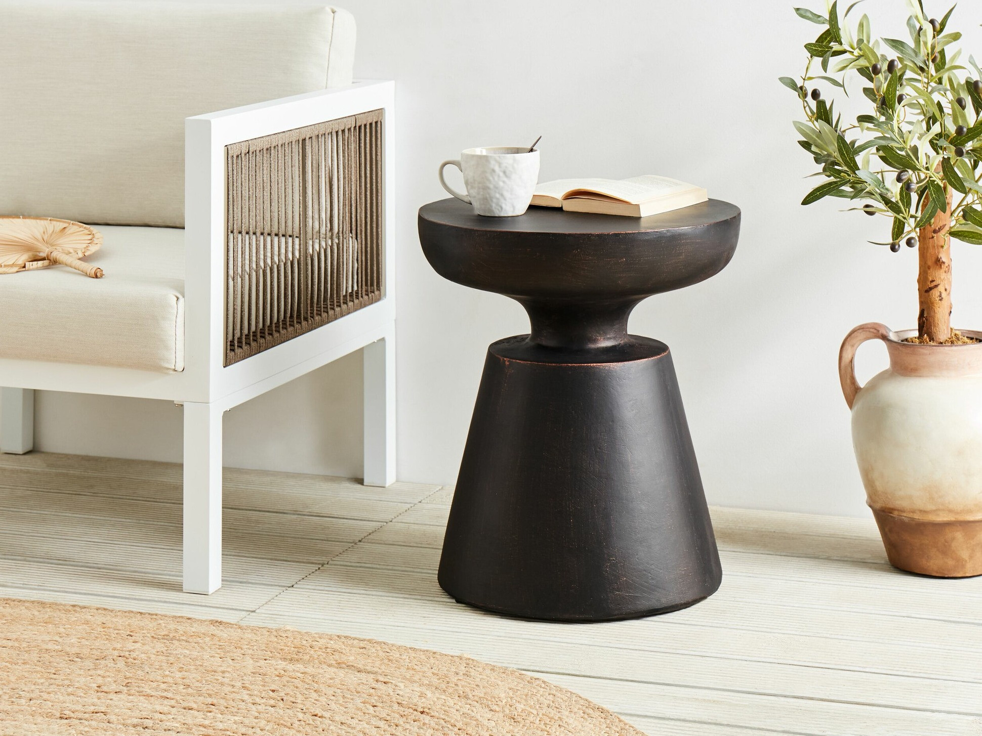 Помощна масичка Berwyn 2158