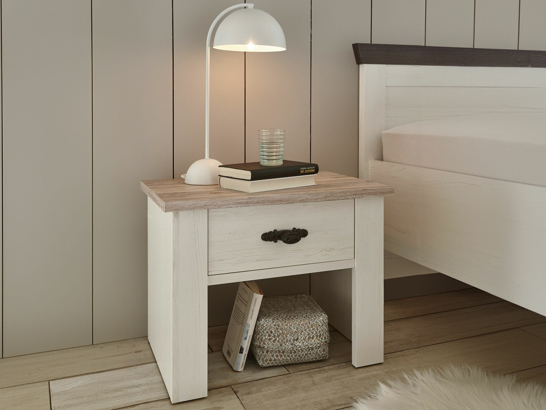 Нощно шкафче Daltori 122