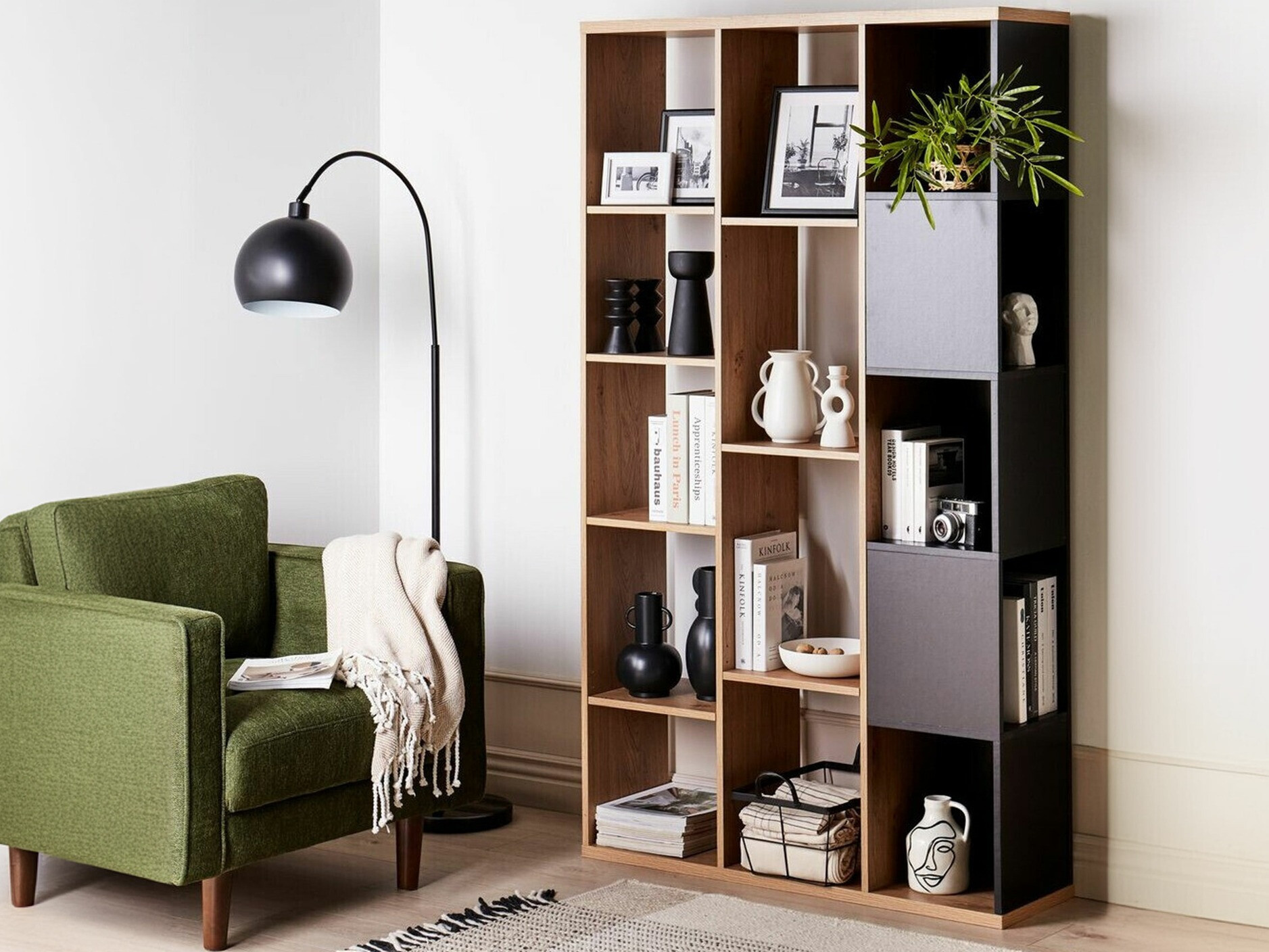 Етажерка Berwyn 1681