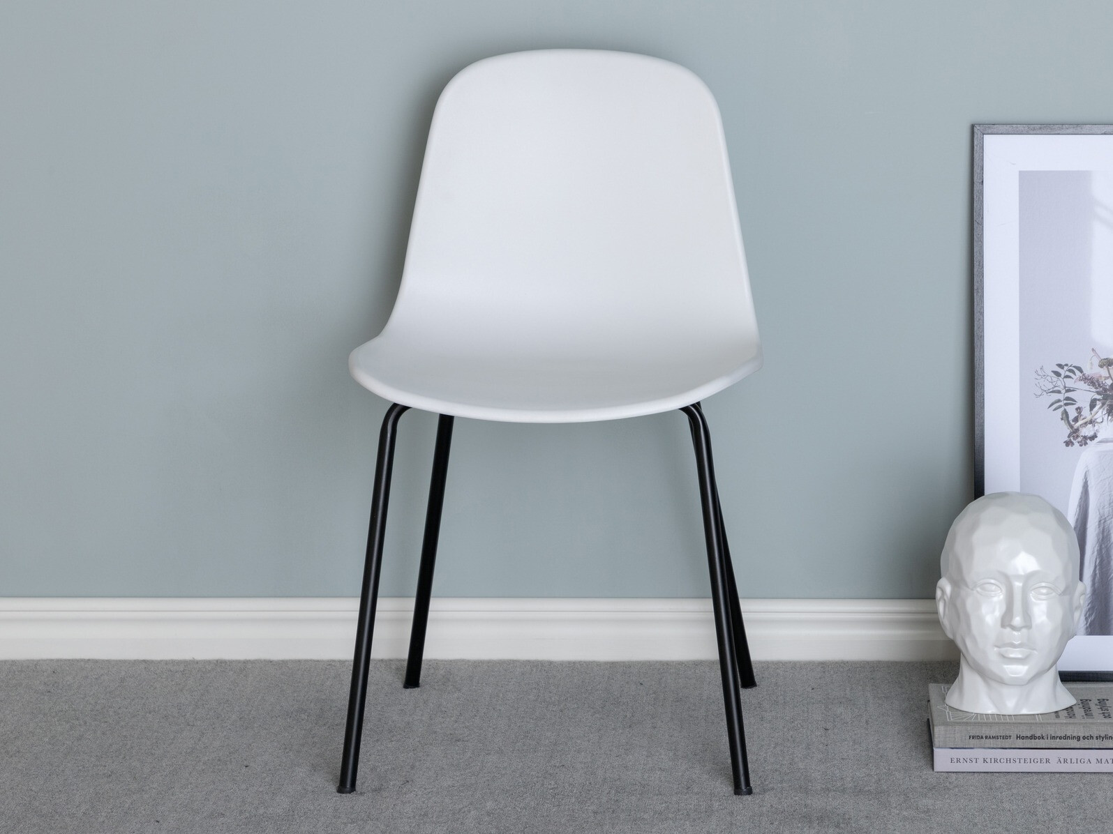 Стол Dallas 170 (Бял + Черен)