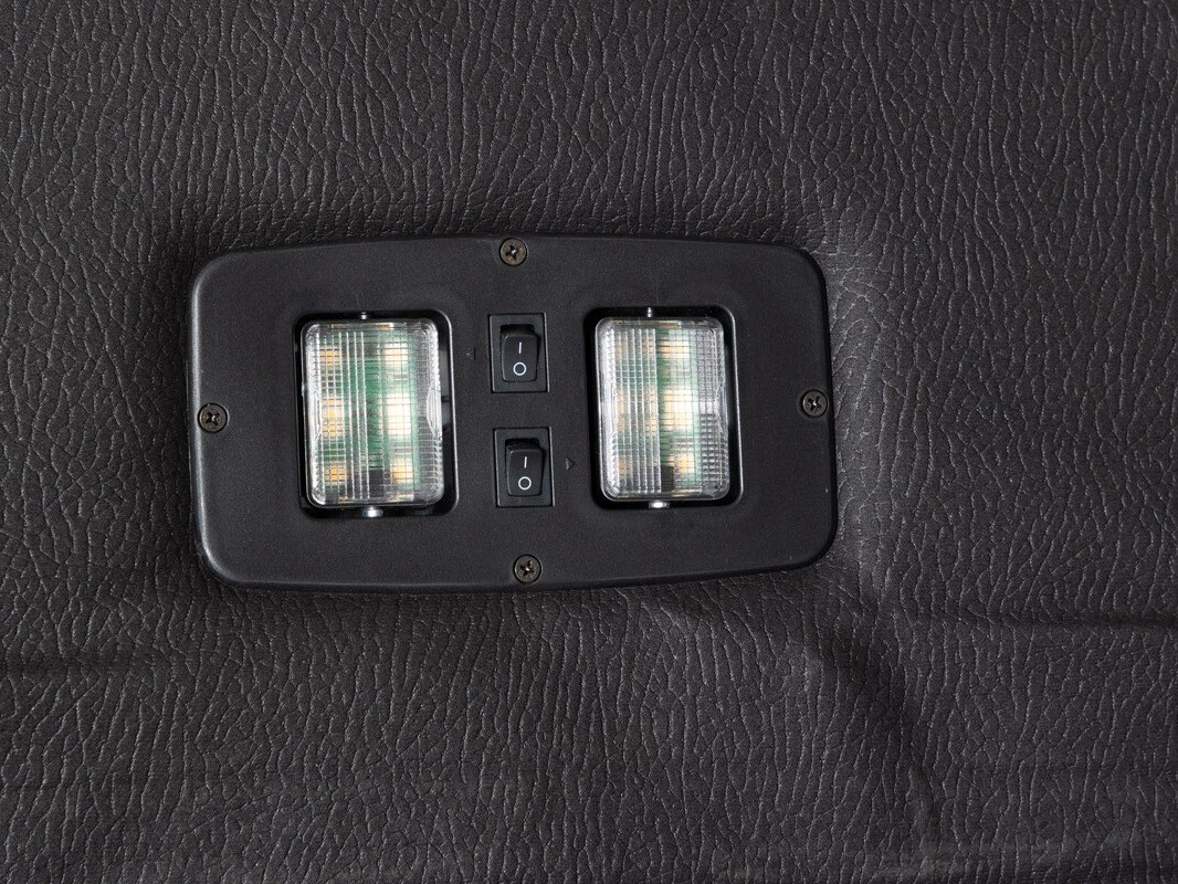 Диван реклайнър Dallas 4511