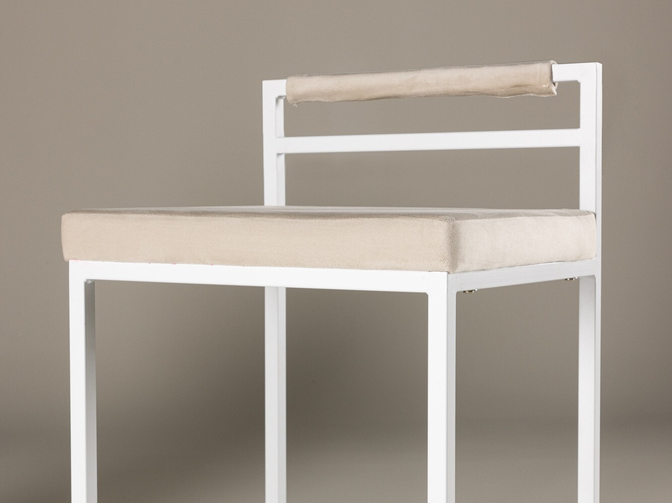 Нисък бар стол Dallas 4519 (Бял + Бежов)