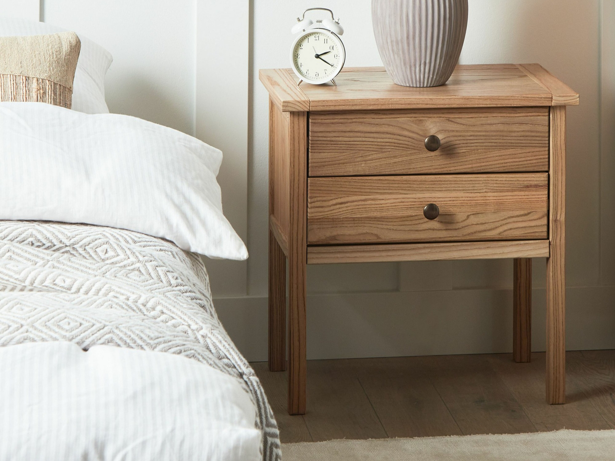 Нощно шкафче Melmone 105