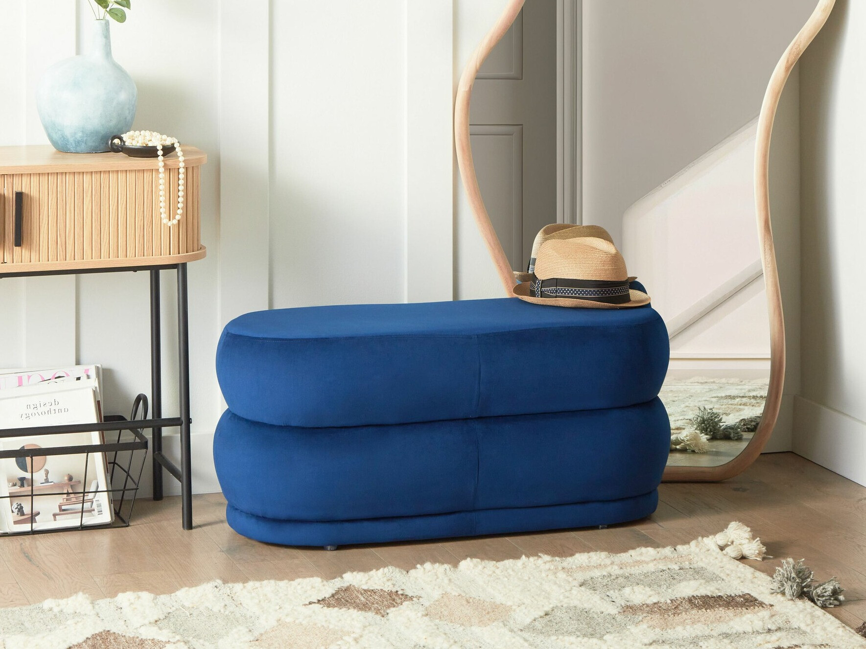 Тапицирана пейка Berwyn 2226 (Син)