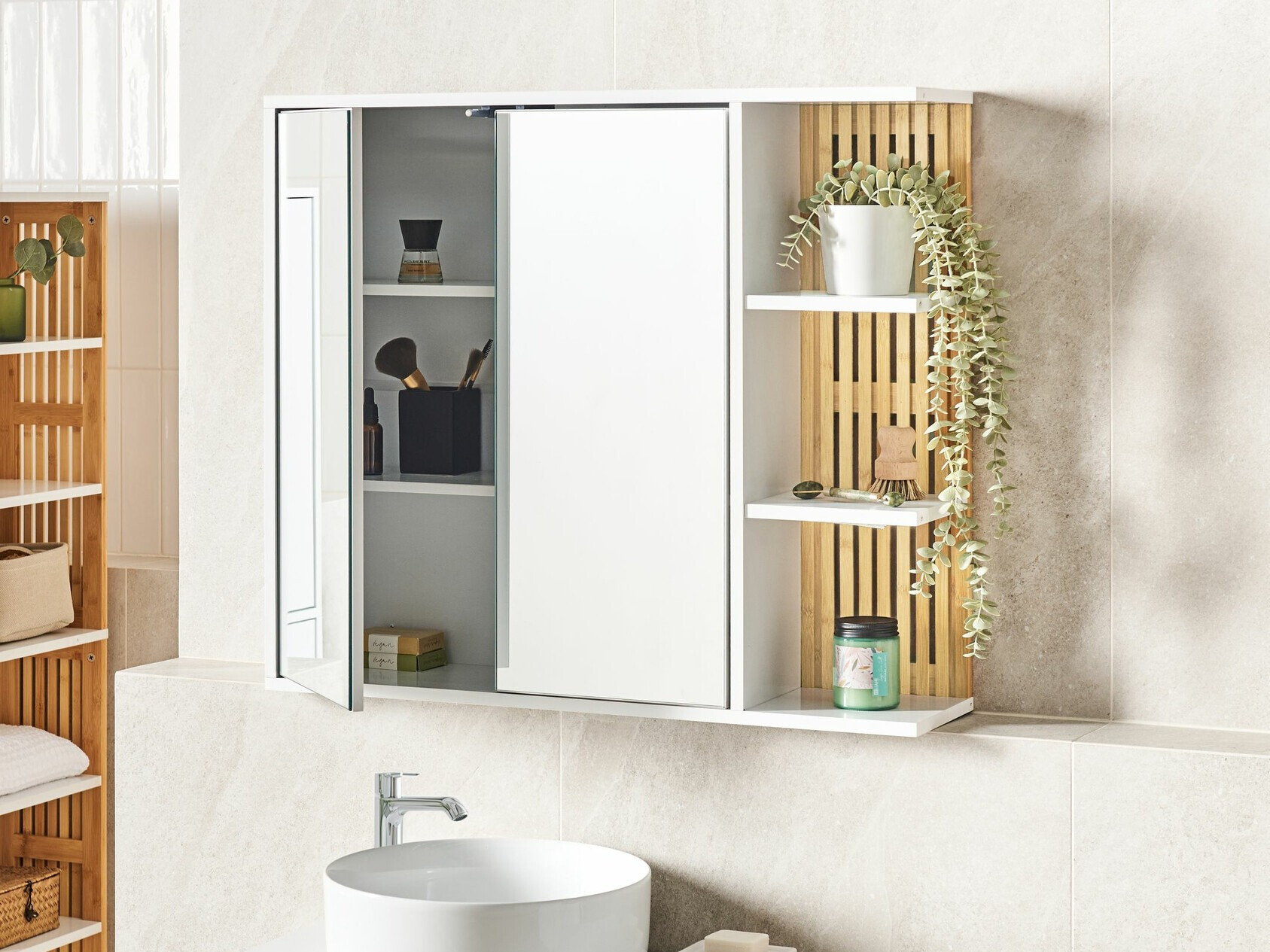 Шкаф за баня с огледало Berwyn 2343