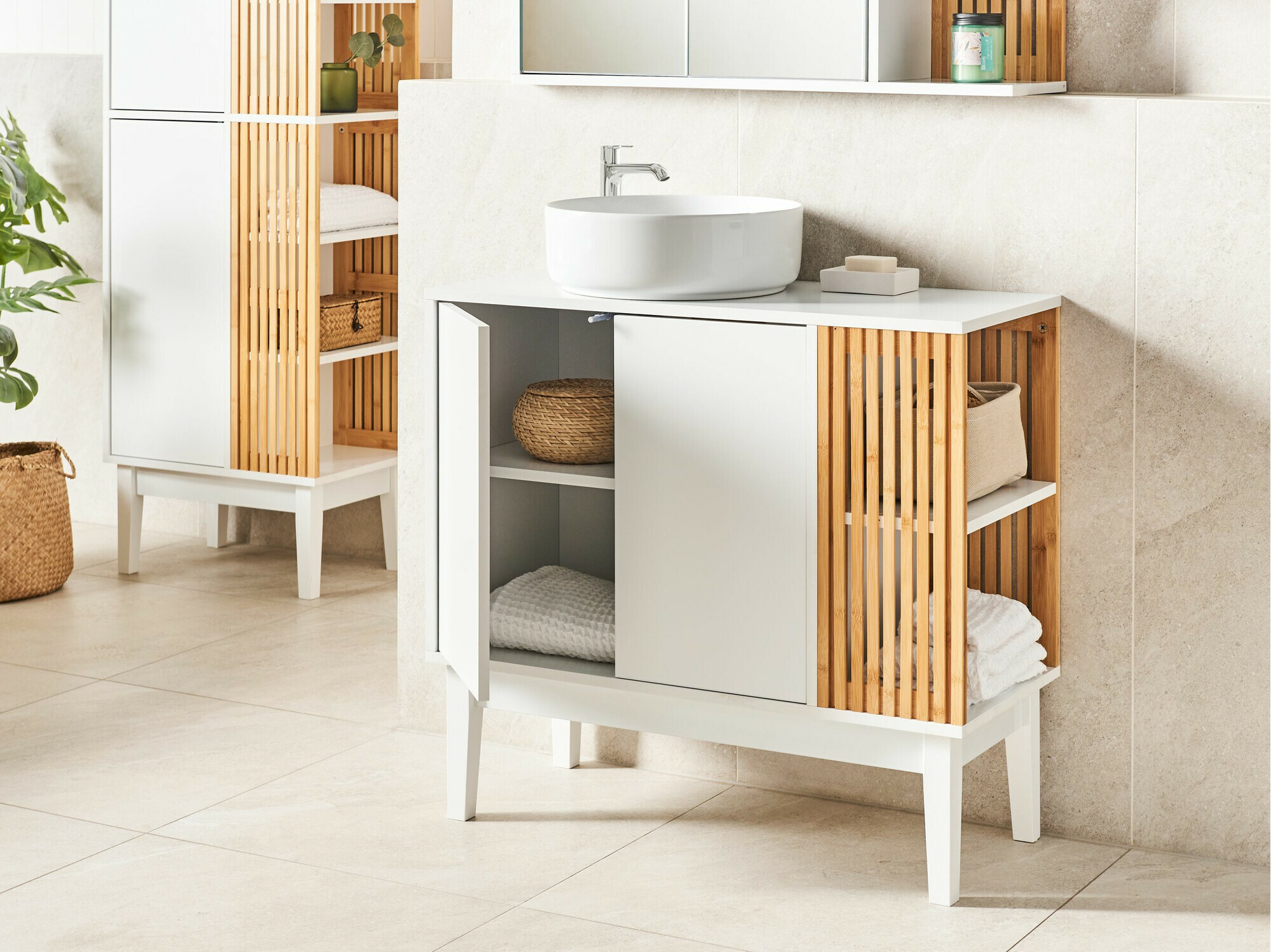 Стоящ шкаф за баня за мивка Berwyn 2340