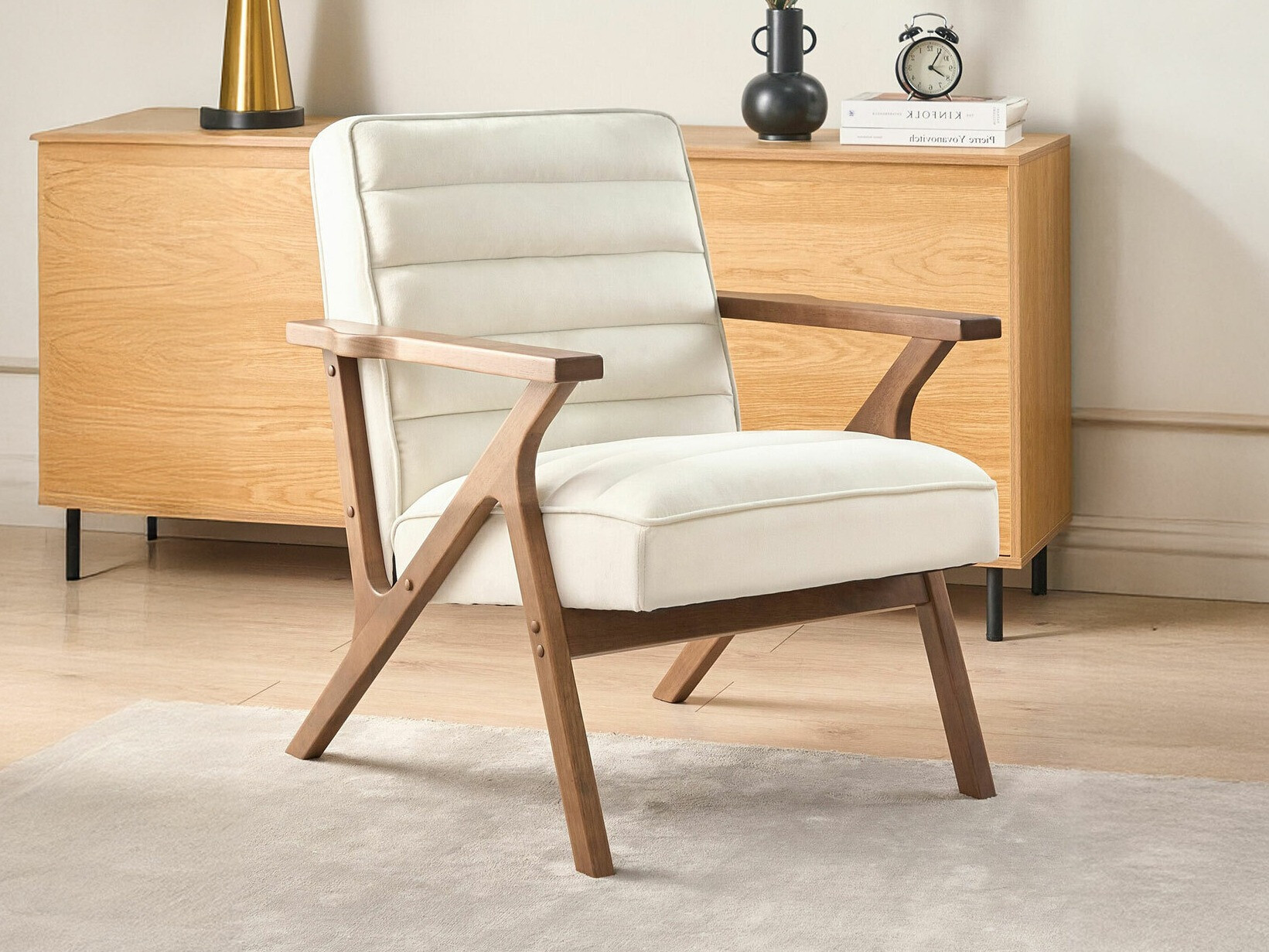 Фотьойл Berwyn 2351 (Бял)