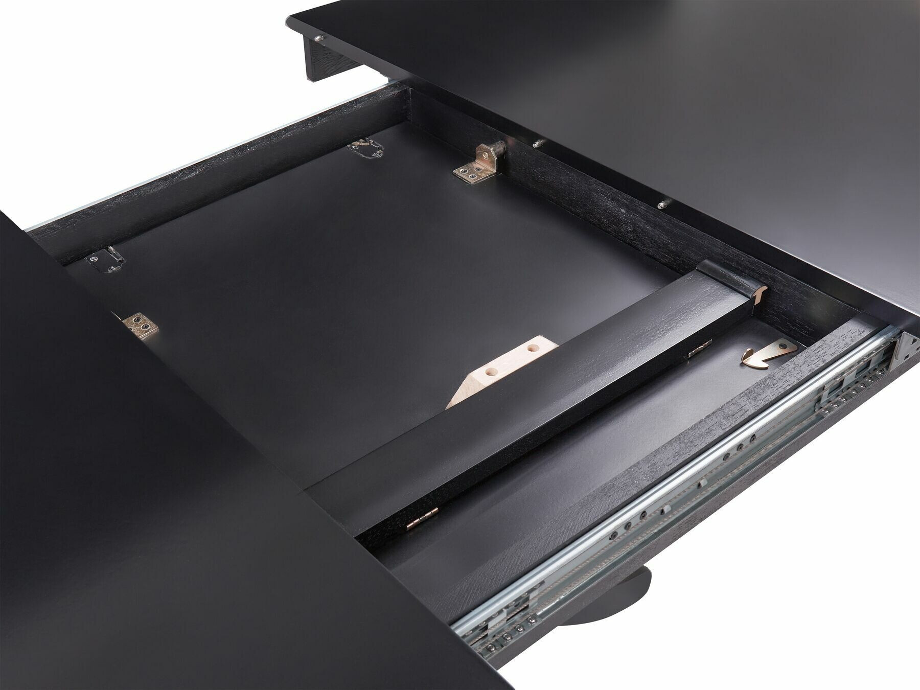 Маса Berwyn 2370 (Черен)