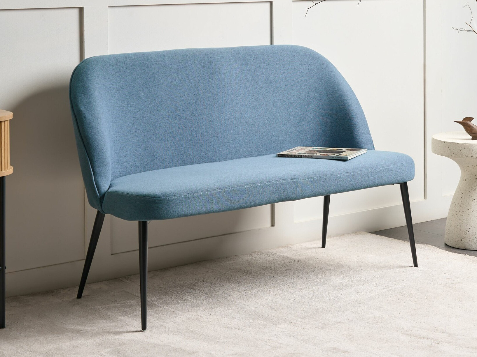 Тапицирана пейка Berwyn 2379 (Светлосиньо)