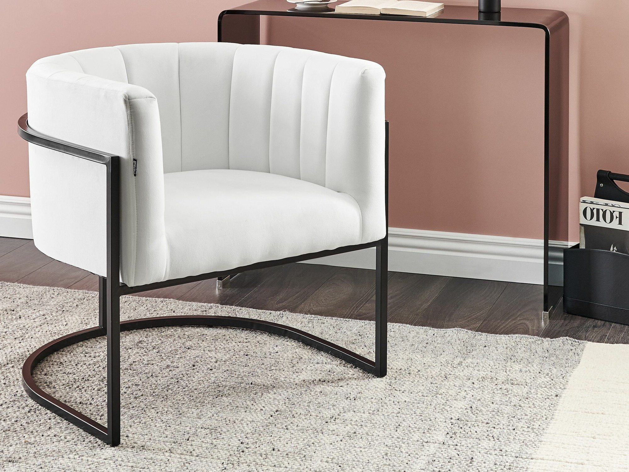 Фотьойл Berwyn 1141 (Бял + Черен)