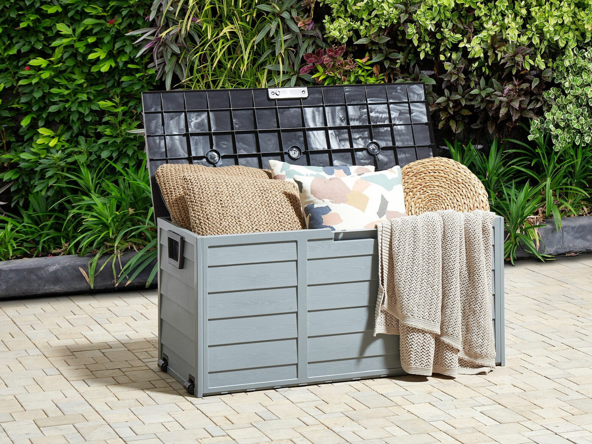 Градинска кутия за съхранение Berwyn 2484 (Черен)