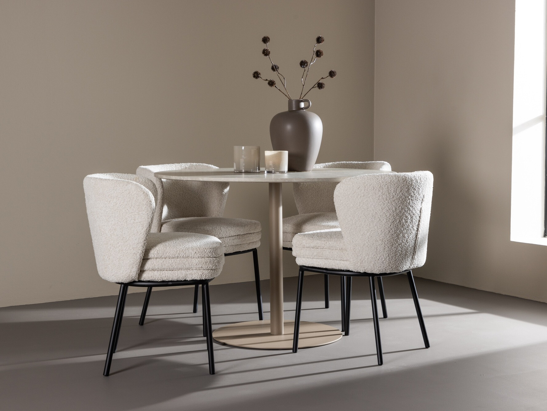 Маса Dallas 4776