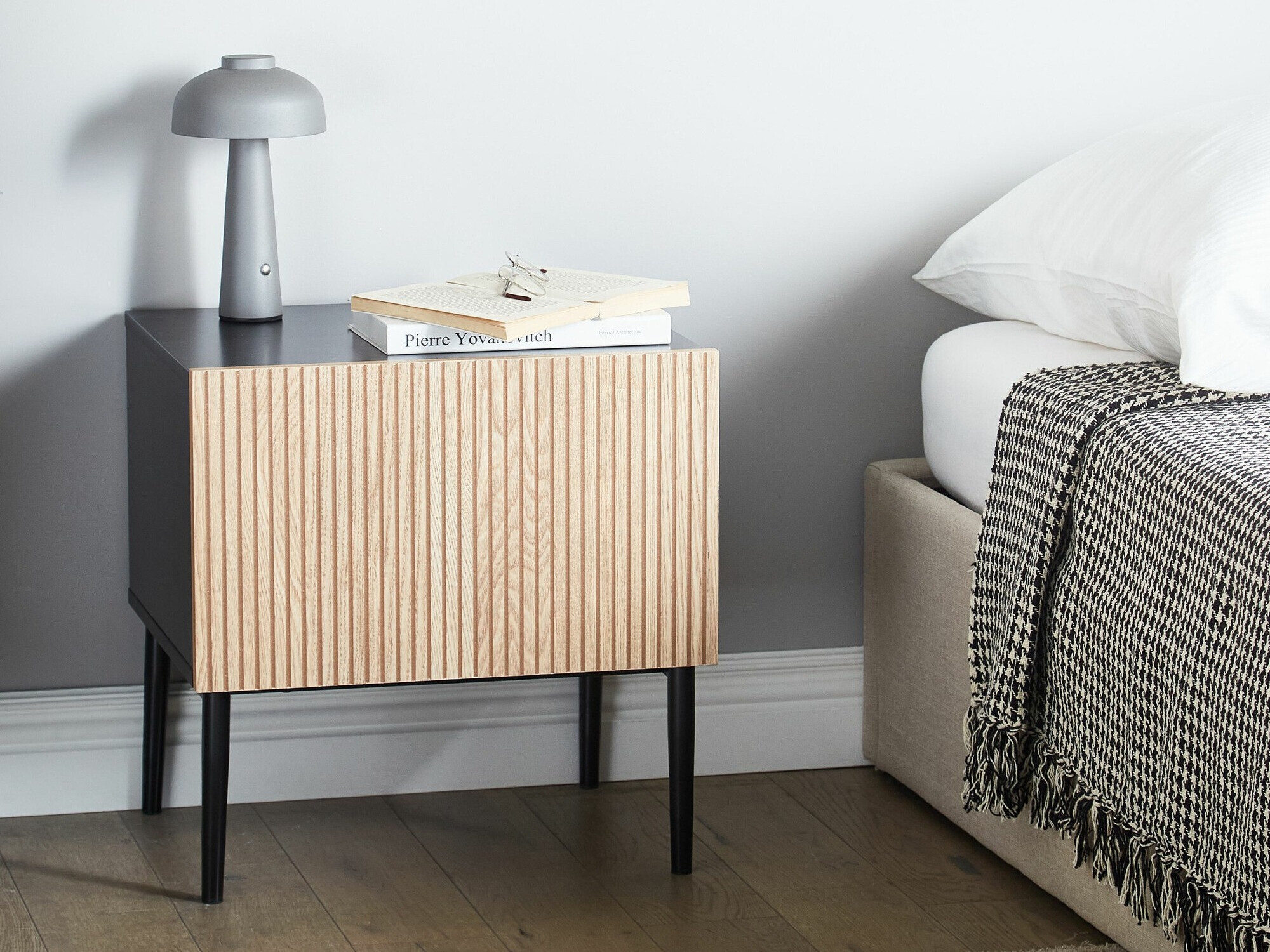 Нощно шкафче Floalu 100 (Черен + Кафяв)