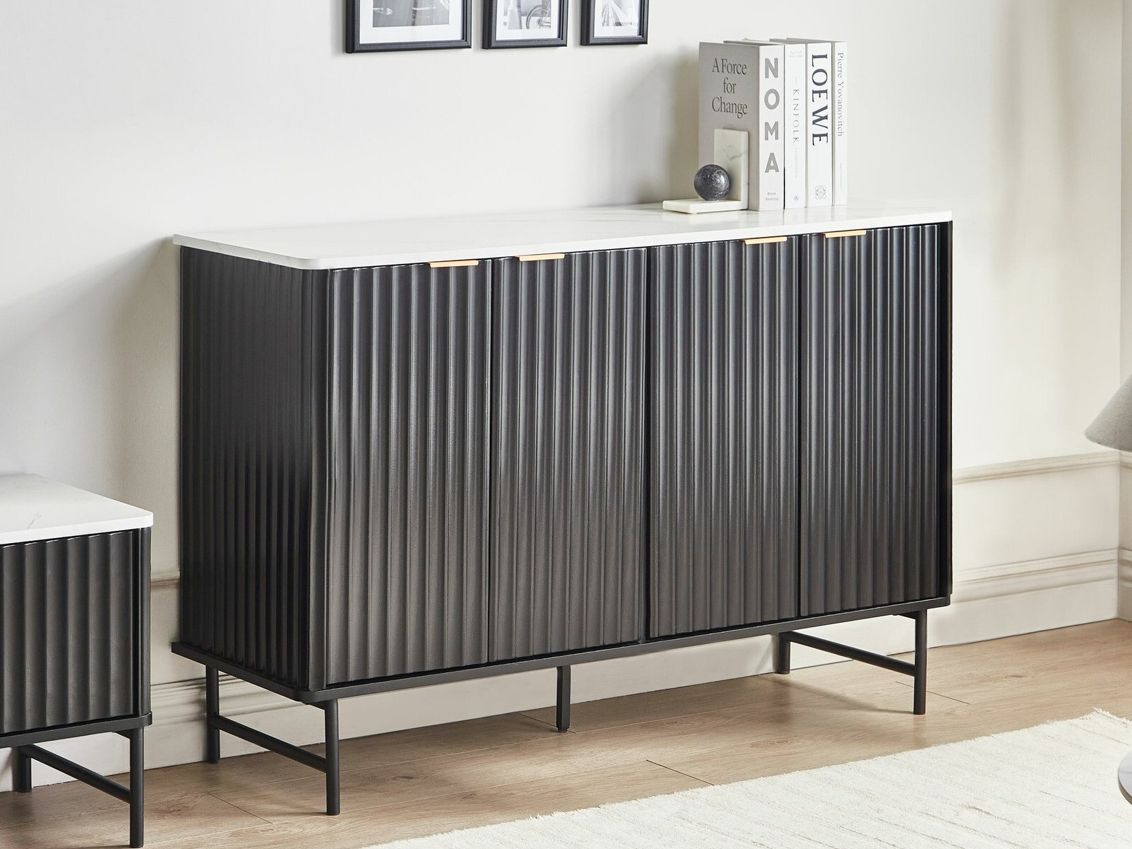 Шкаф Berwyn 2577 (Черен + Бял мрамор)