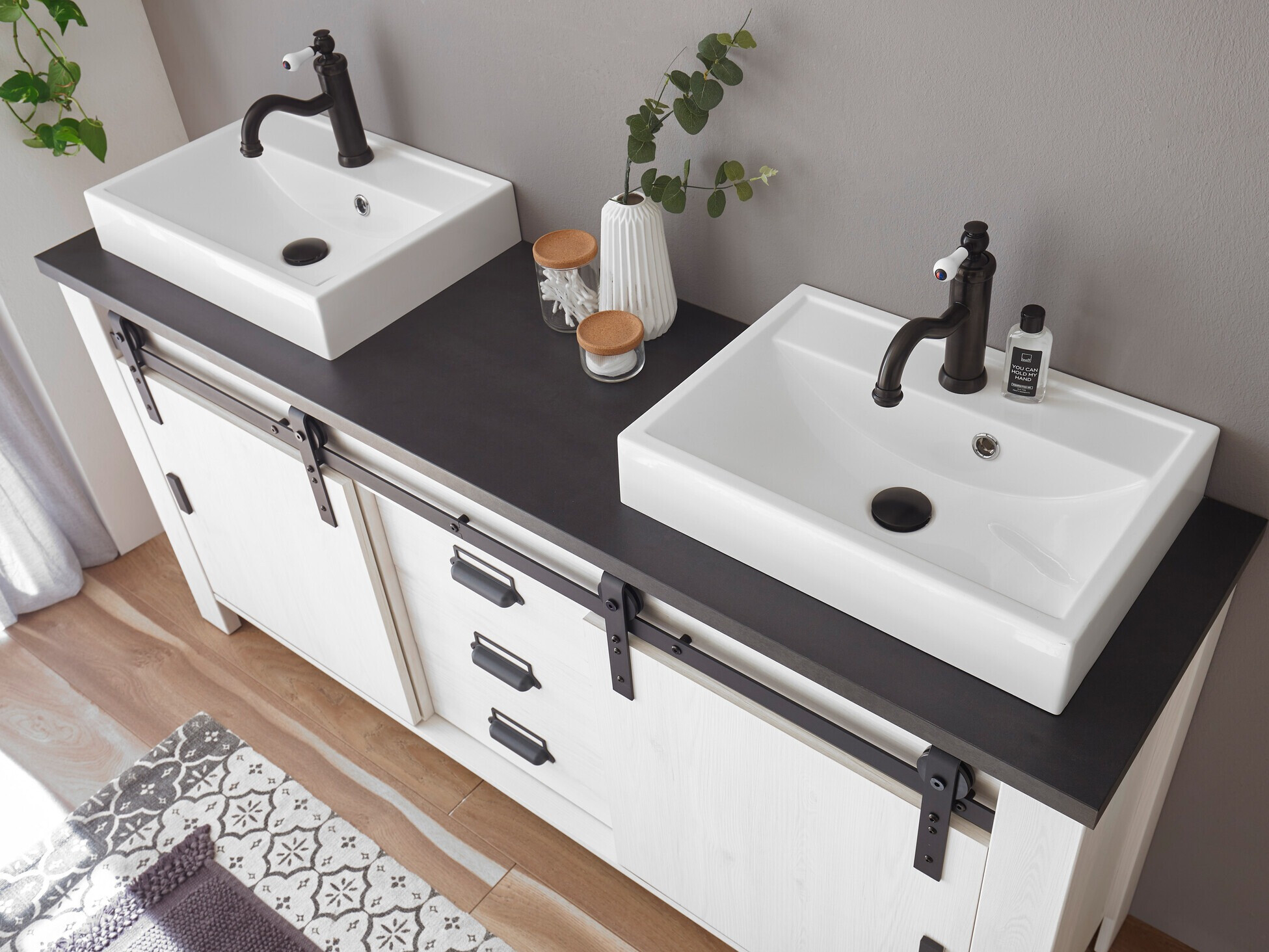 Стоящ шкаф за баня за мивка Cirtale 134 (Избелен бор + Антрацит)