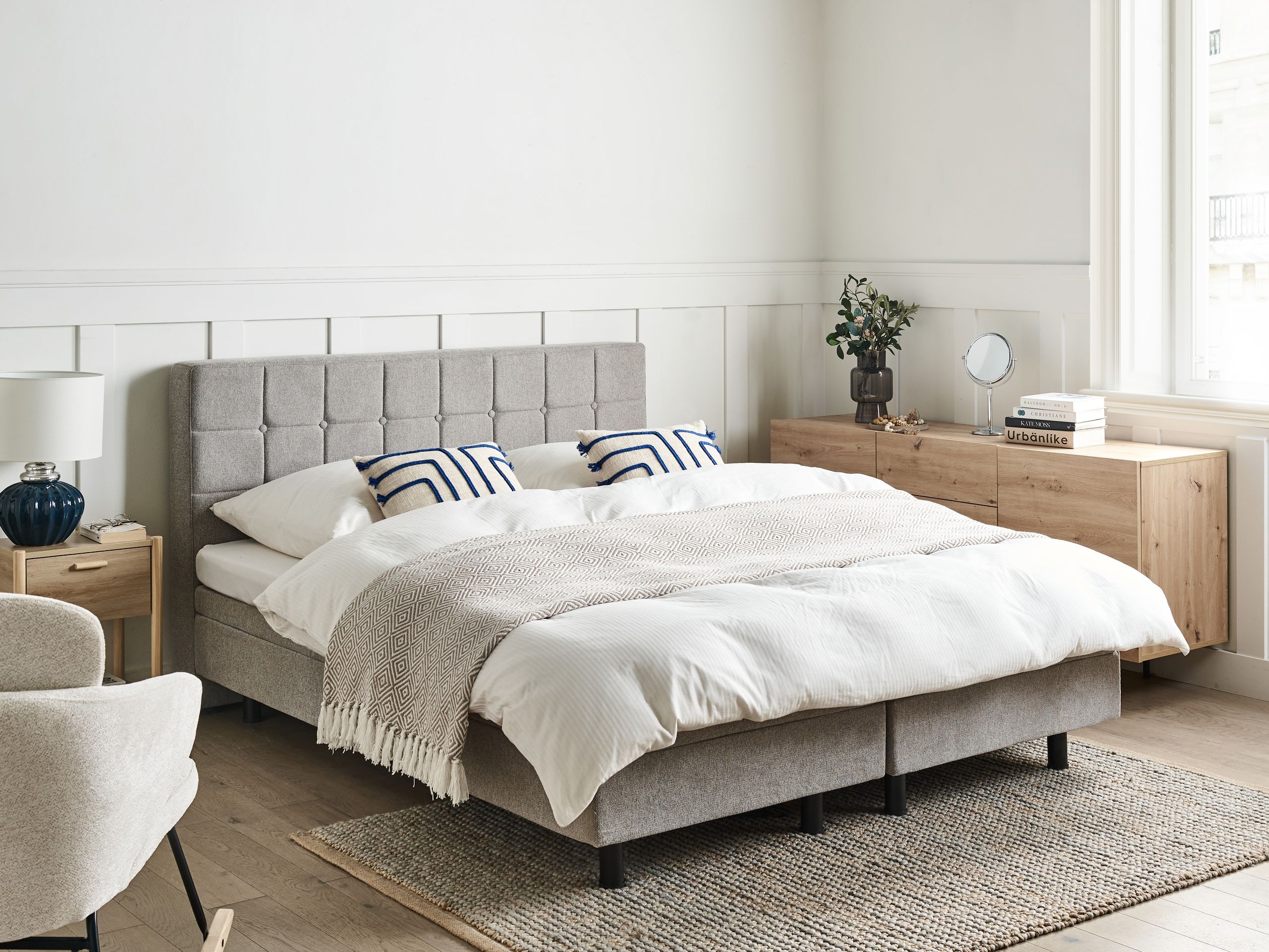 Легло Berwyn 762 (Светло сив)