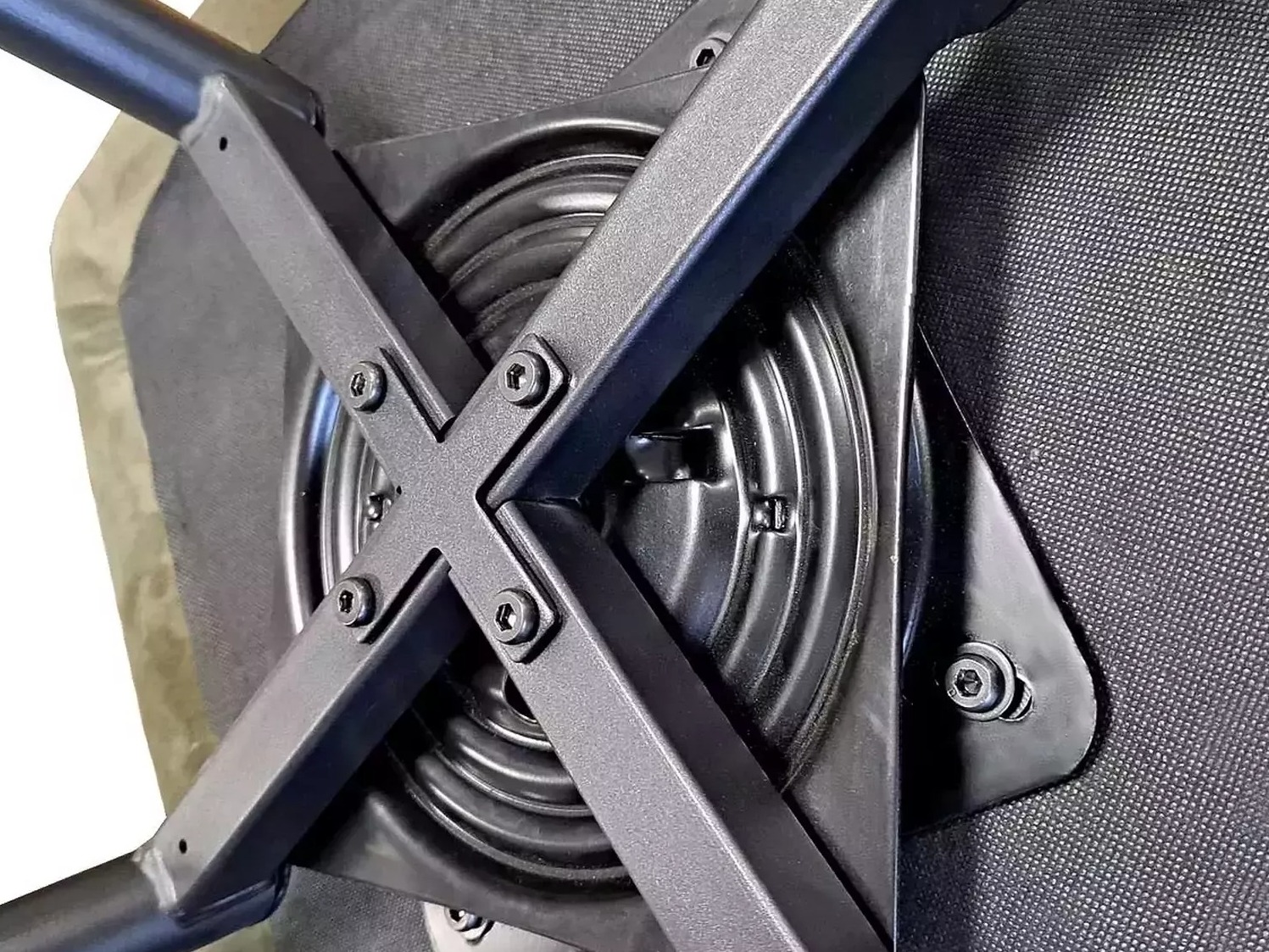 Стол Detroit 845 (Бежов)